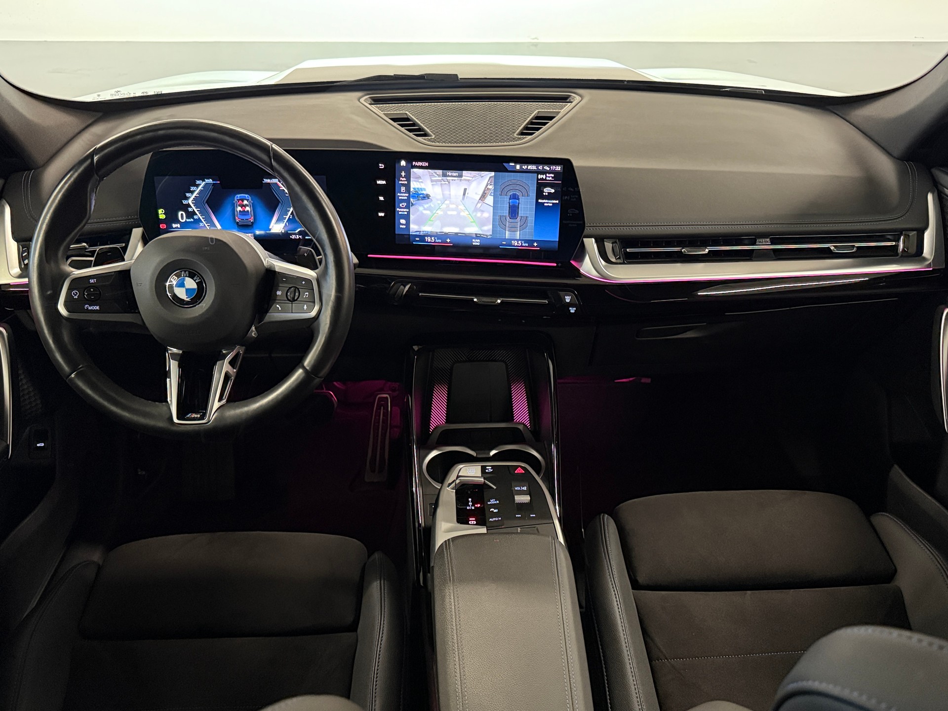 BMW X1 DRIVE 23i M SPORT | SPORTSITZE | ADAPTIVES FAHRWERK | MEMORY | ELEKTR. HECKKLAPPE | ANHÄNGERKUPPLUNG | WIRELESS CHARGING-image-9