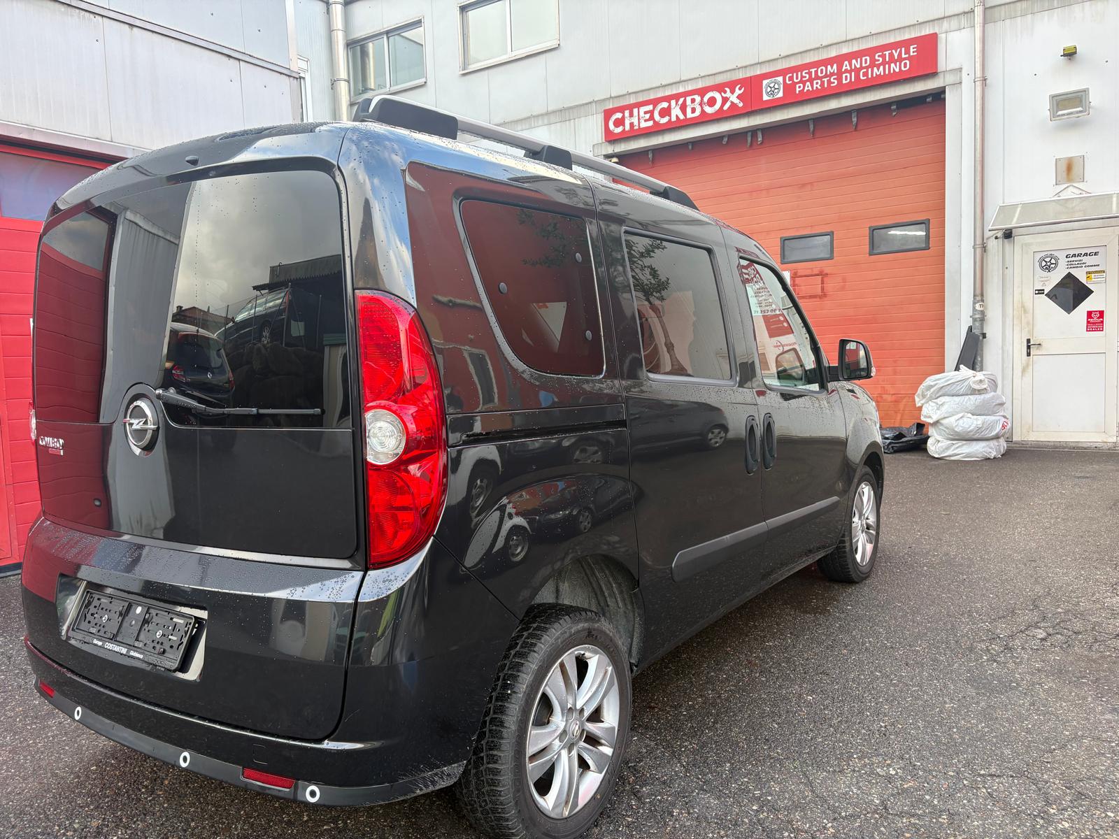 OPEL Combo 1.4 Turbo 7 POSTI-image-4