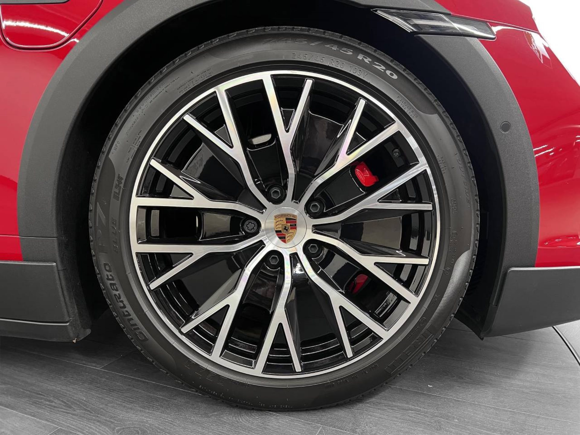 PORSCHE Taycan 4S Cross Turismo-image-10