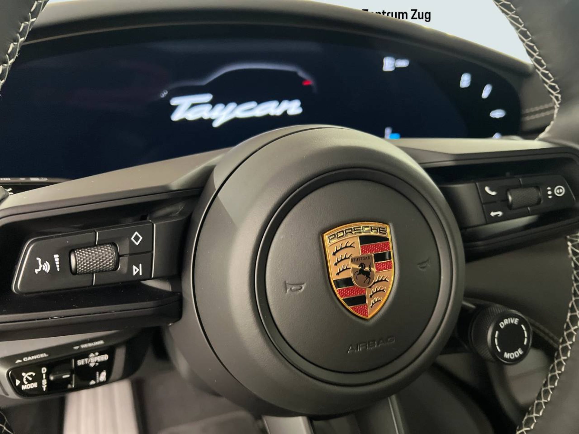 PORSCHE Taycan 4S Cross Turismo-image-14