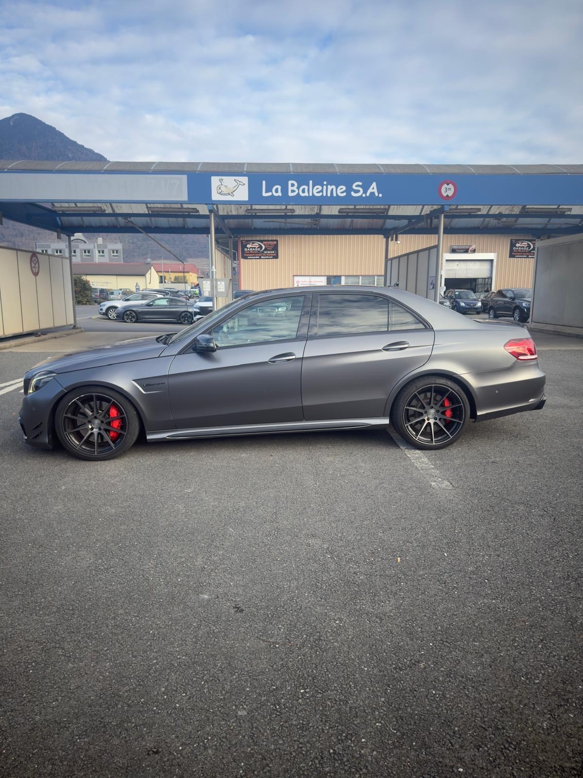 MERCEDES-BENZ E 63 AMG-image-6