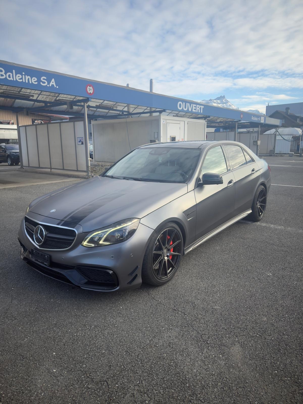 MERCEDES-BENZ E 63 AMG-image-0