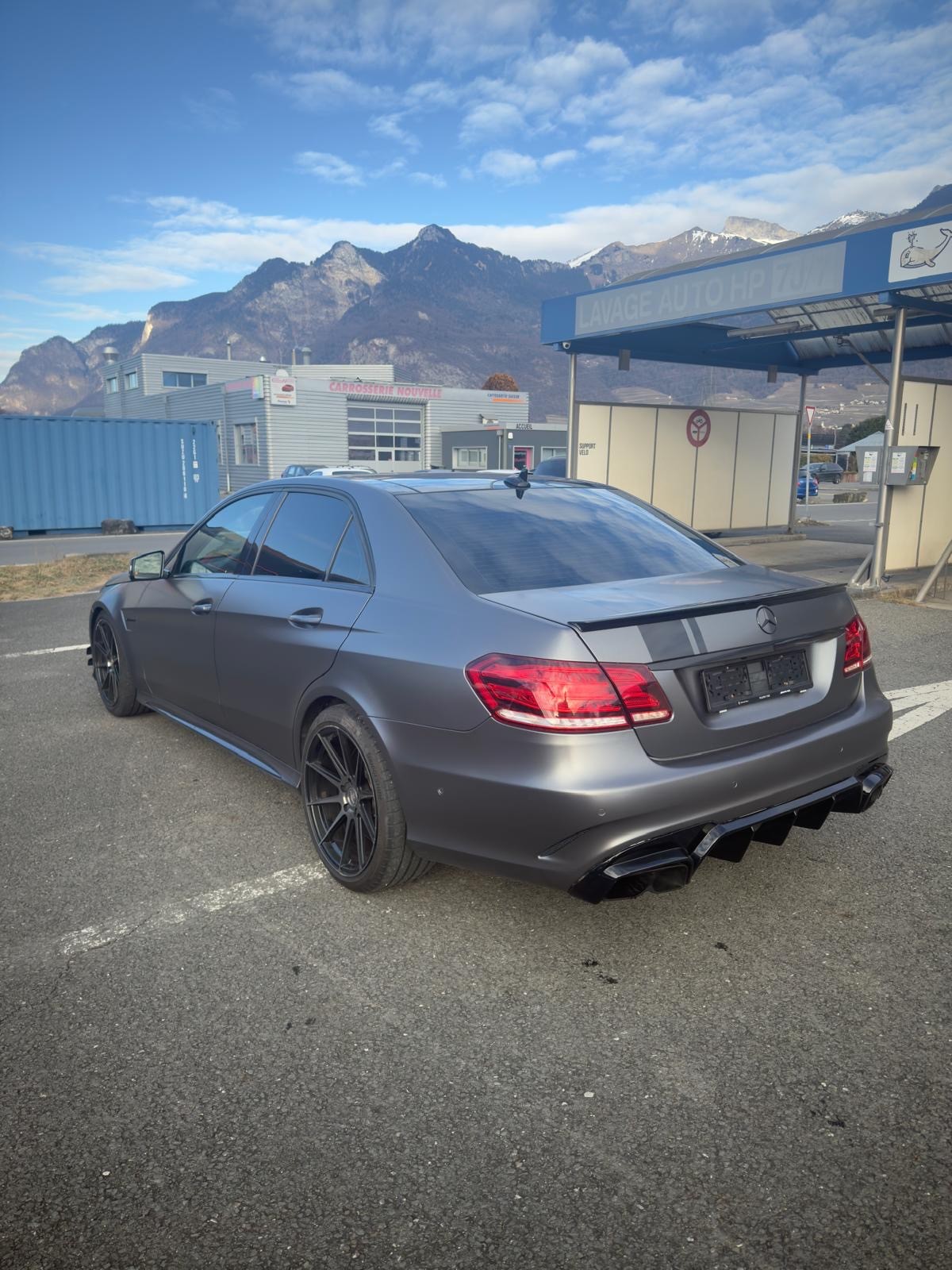 MERCEDES-BENZ E 63 AMG-image-3