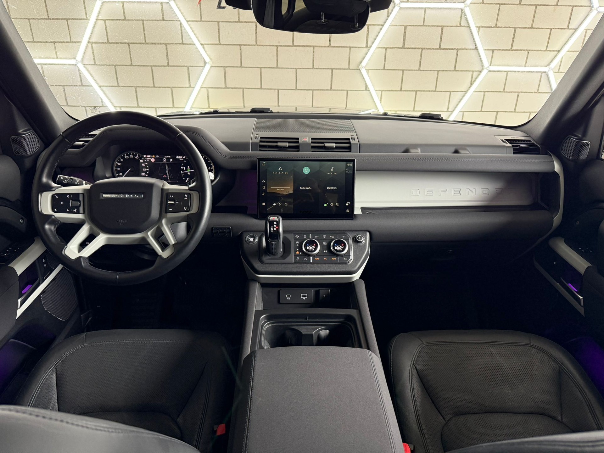 LAND ROVER Defender 110 3.0 D I6 250 SE AWD AT8-image-7