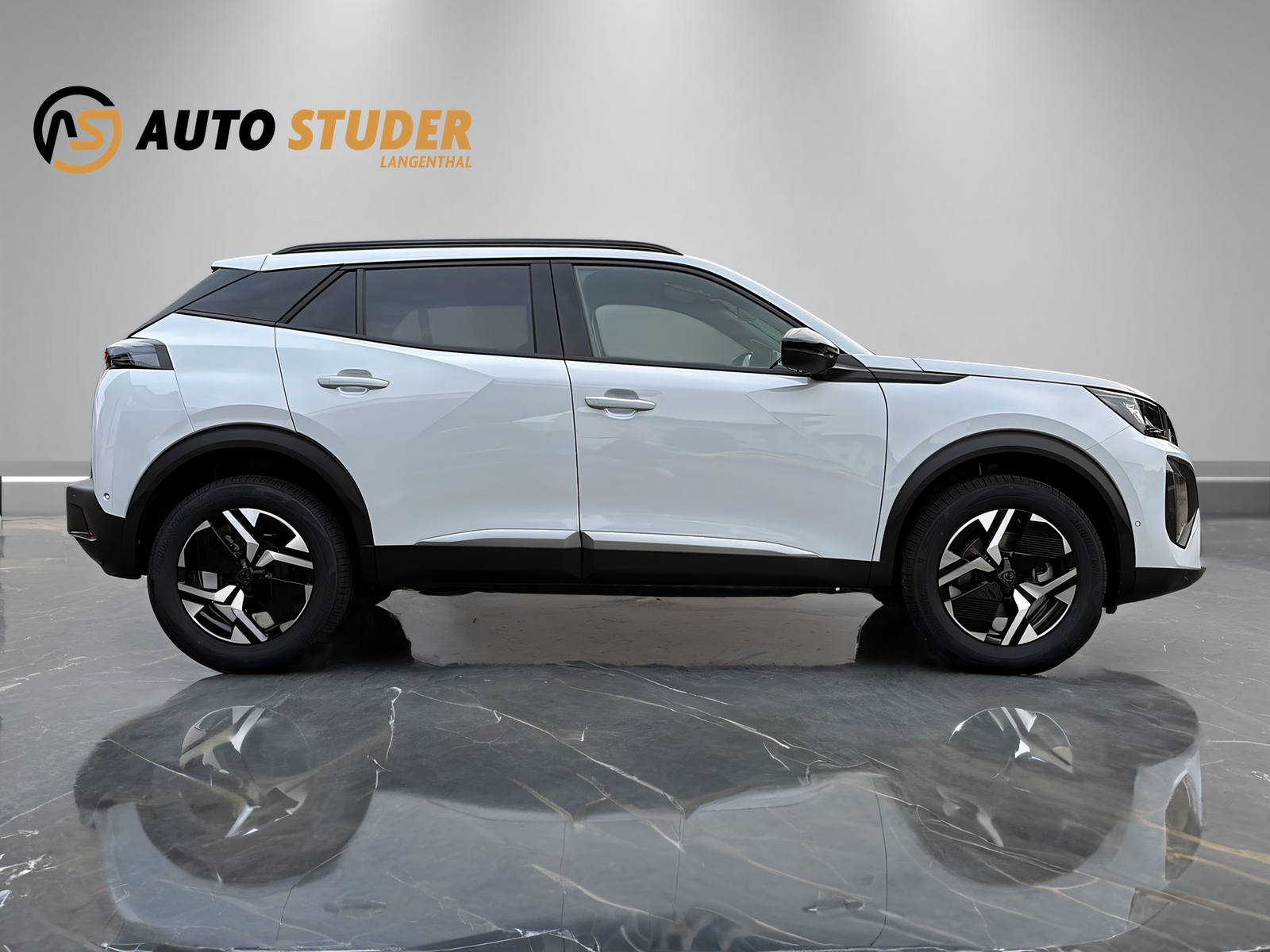 PEUGEOT 2008 1.2 Hybrid 145 Allure Premium-image-3