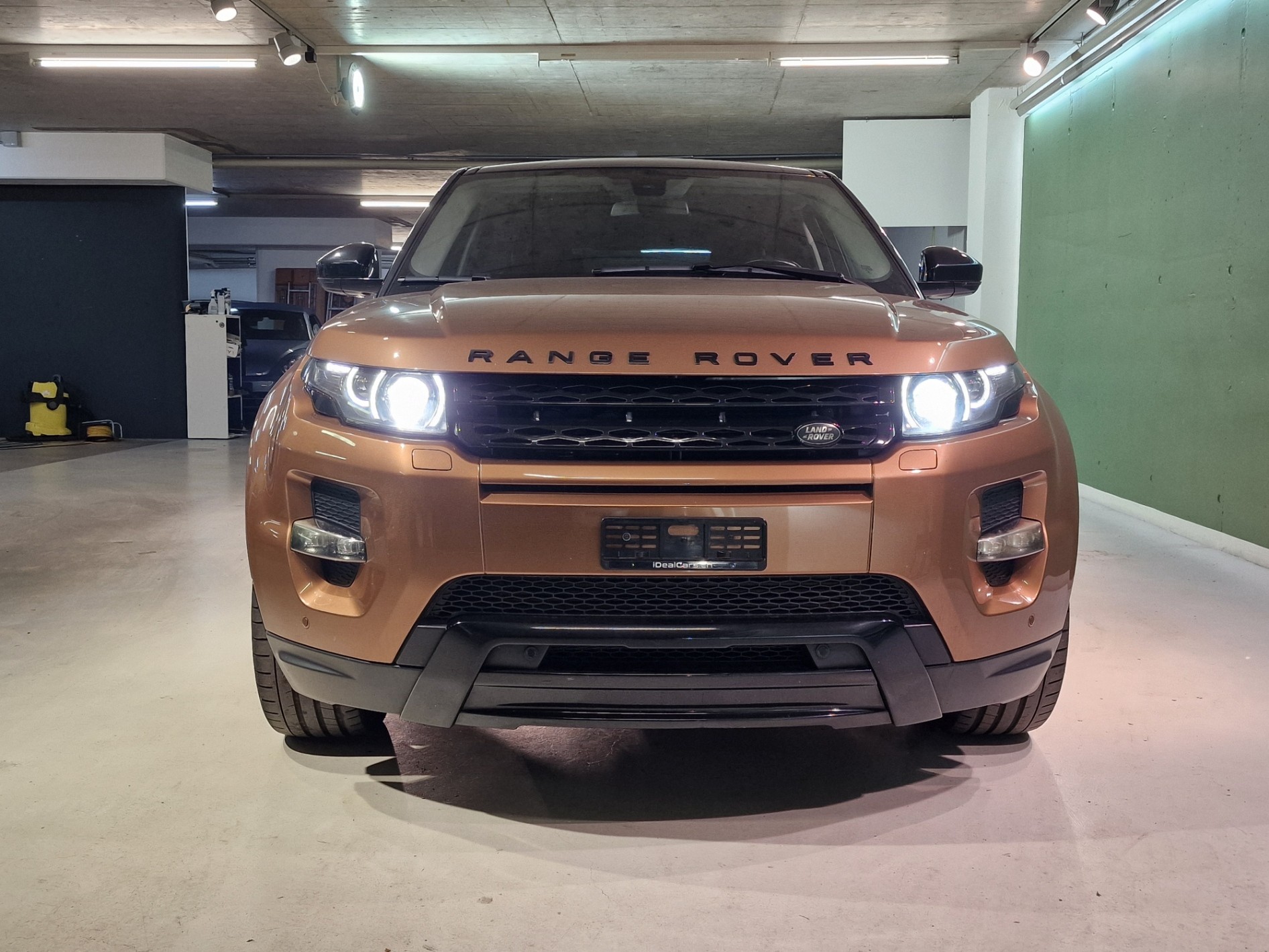 LAND ROVER Range Rover Evoque 2.2 SD4 Prestige AT9-image-2