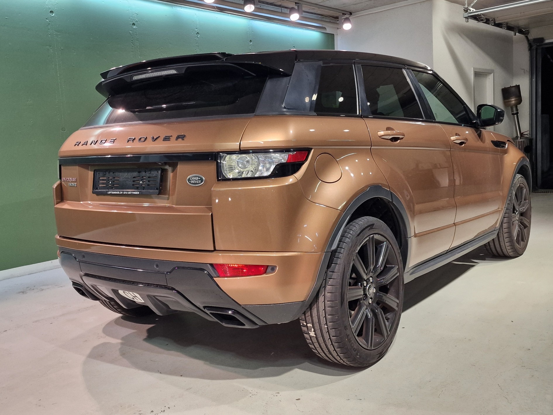LAND ROVER Range Rover Evoque 2.2 SD4 Prestige AT9-image-4