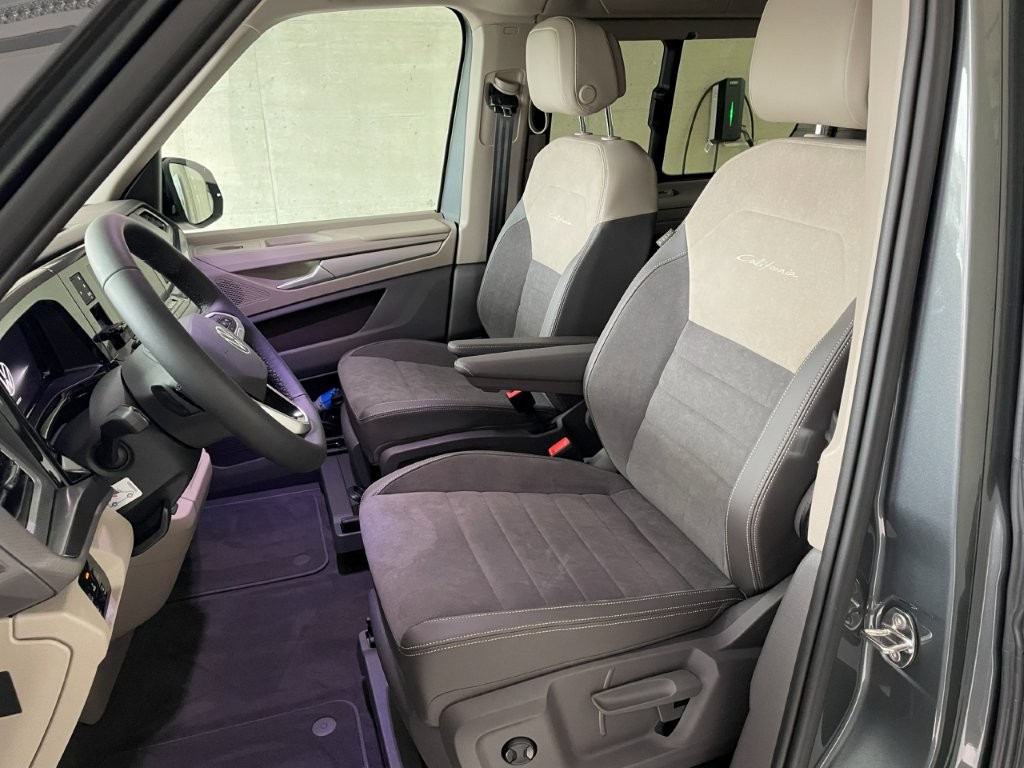 VW California 2.0 TDI Beach Tour Liberty-image-12
