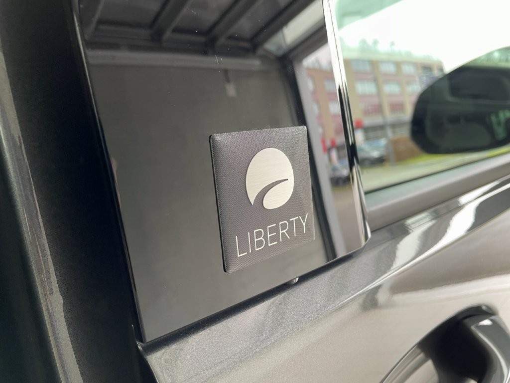 VW California 2.0 TDI Beach Tour Liberty-image-7