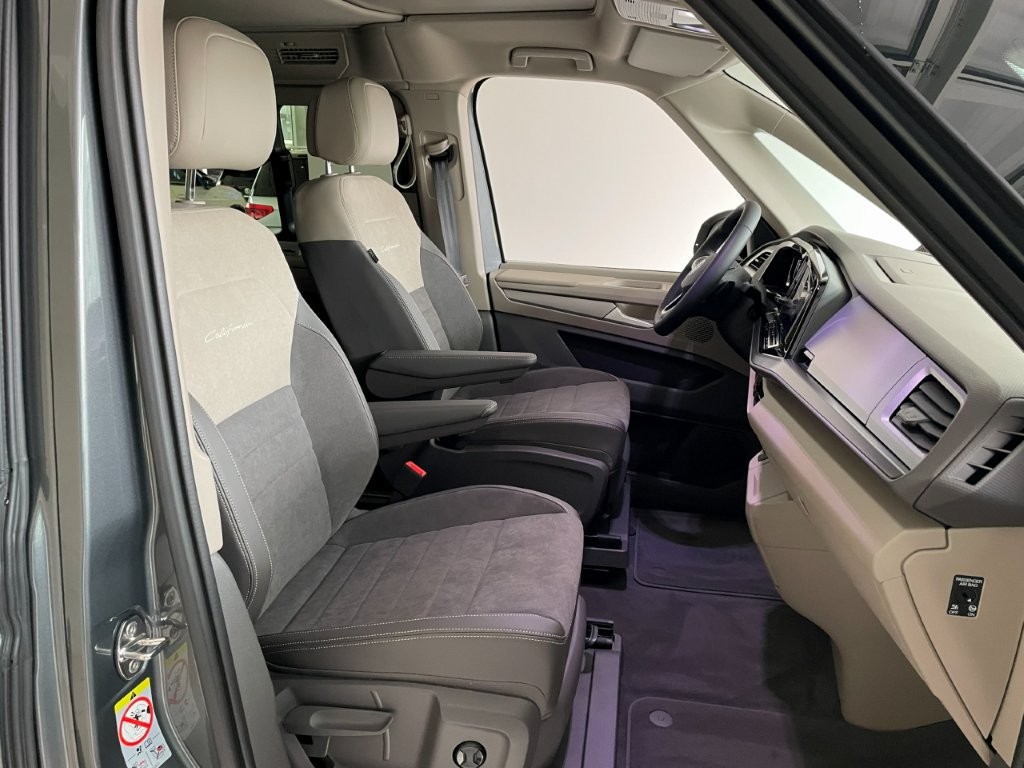 VW California 2.0 TDI Beach Tour Liberty-image-5