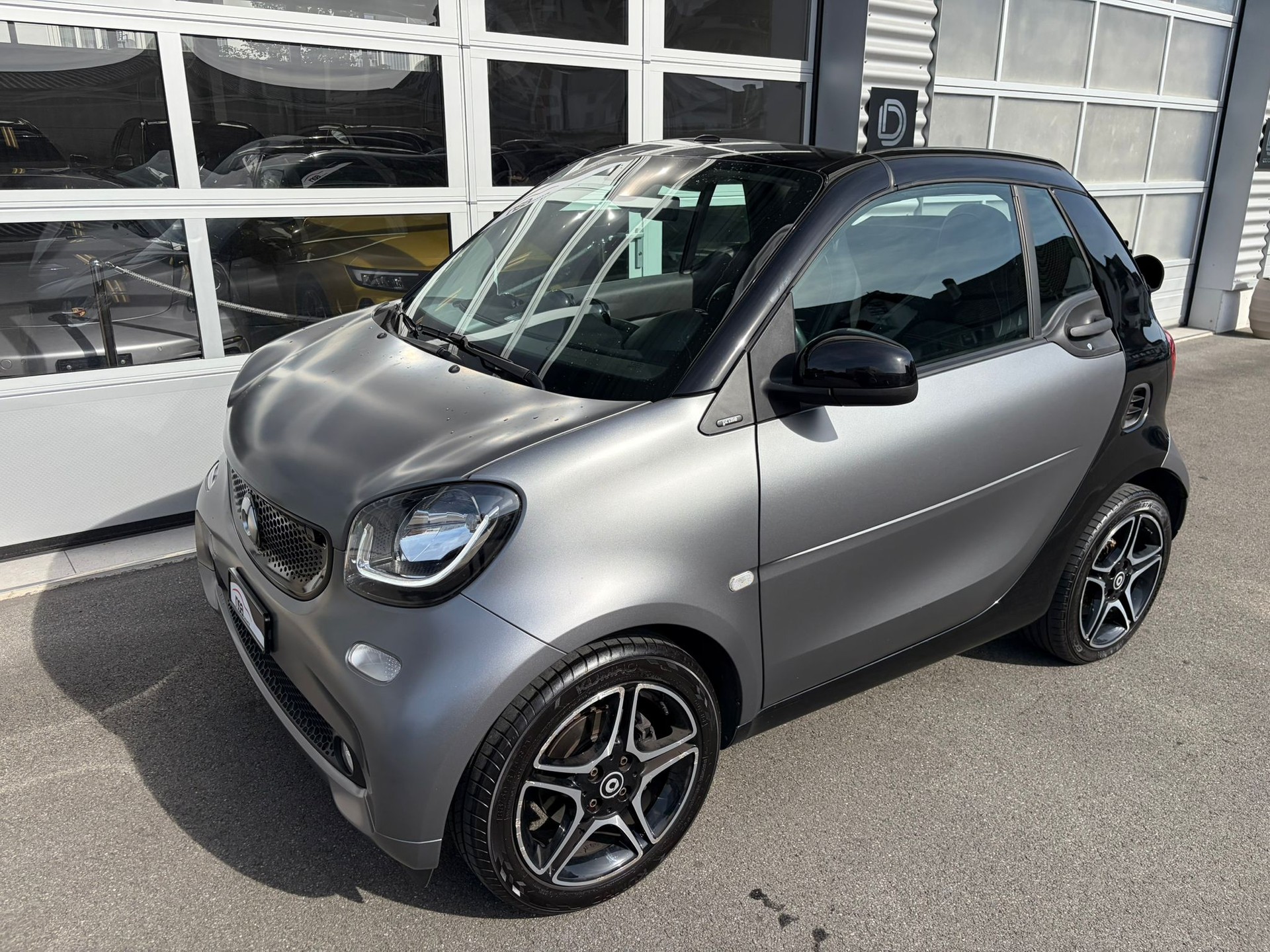 SMART fortwo prime twinmatic ** GRAU MATT **-image-3