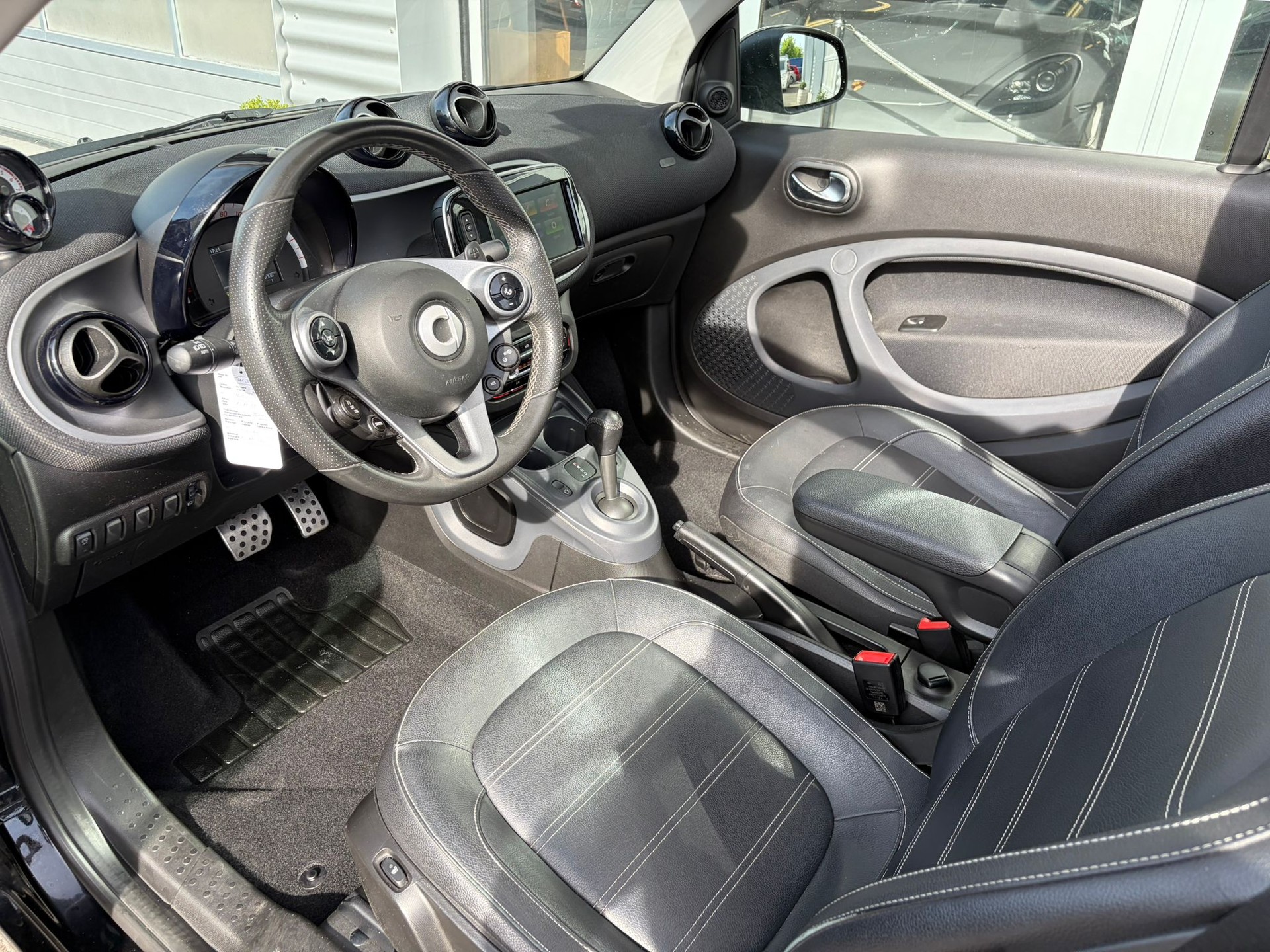 SMART fortwo prime twinmatic ** GRAU MATT **-image-11