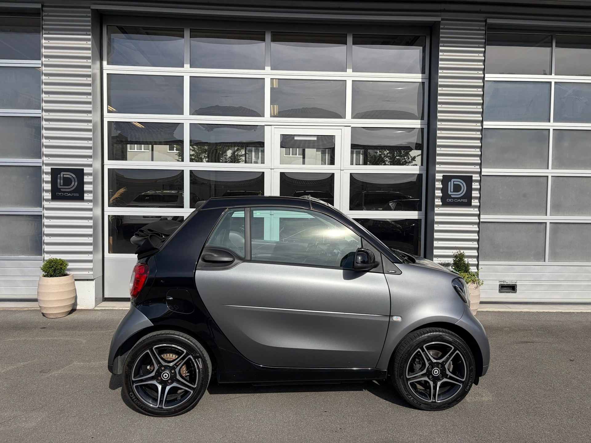 SMART fortwo prime twinmatic ** GRAU MATT **-image-0
