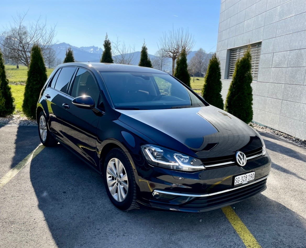 VW Golf 2.0 TDI Comfortline 4Motion DSG-image-1
