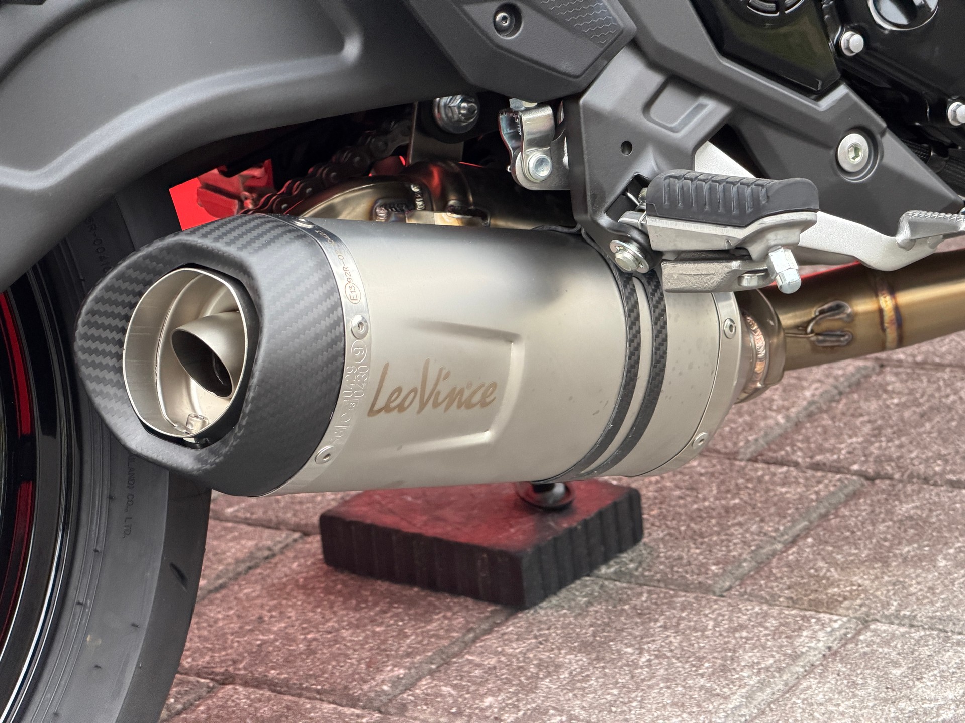 KAWASAKI Z 650 S 40th Edition-image-5