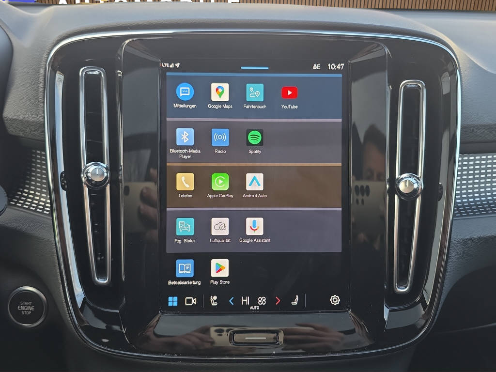VOLVO XC40 2.0 B4 MH Ultra Dark-image-20