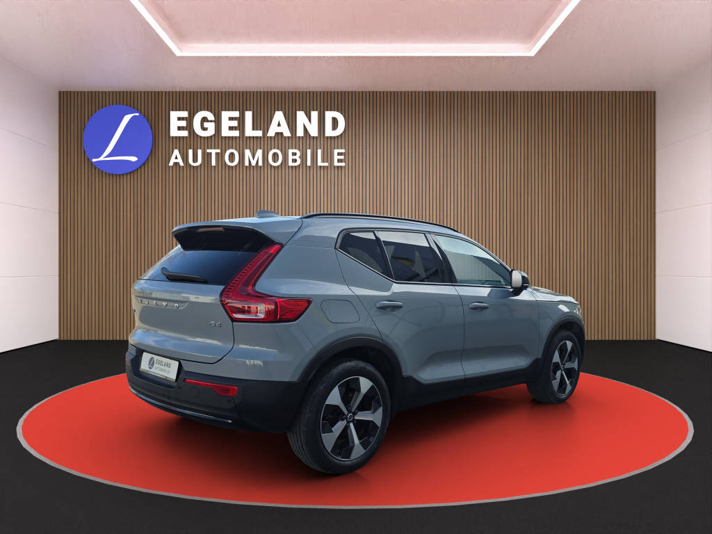 VOLVO XC40 2.0 B4 MH Ultra Dark-image-3