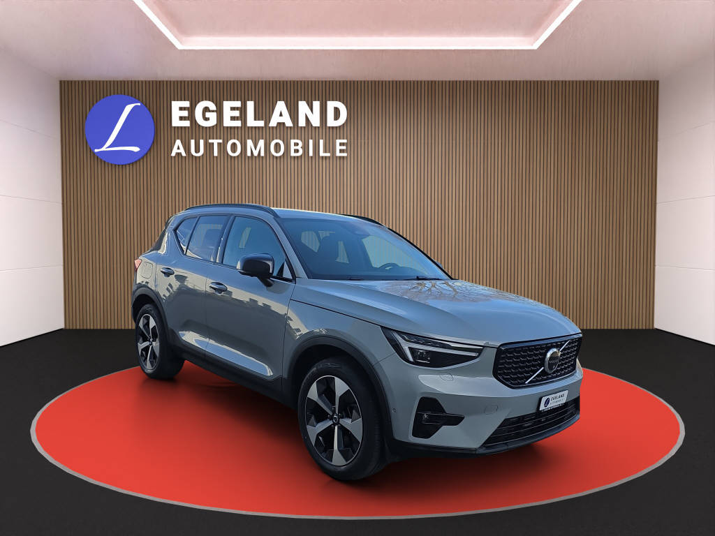 VOLVO XC40 2.0 B4 MH Ultra Dark-image-1