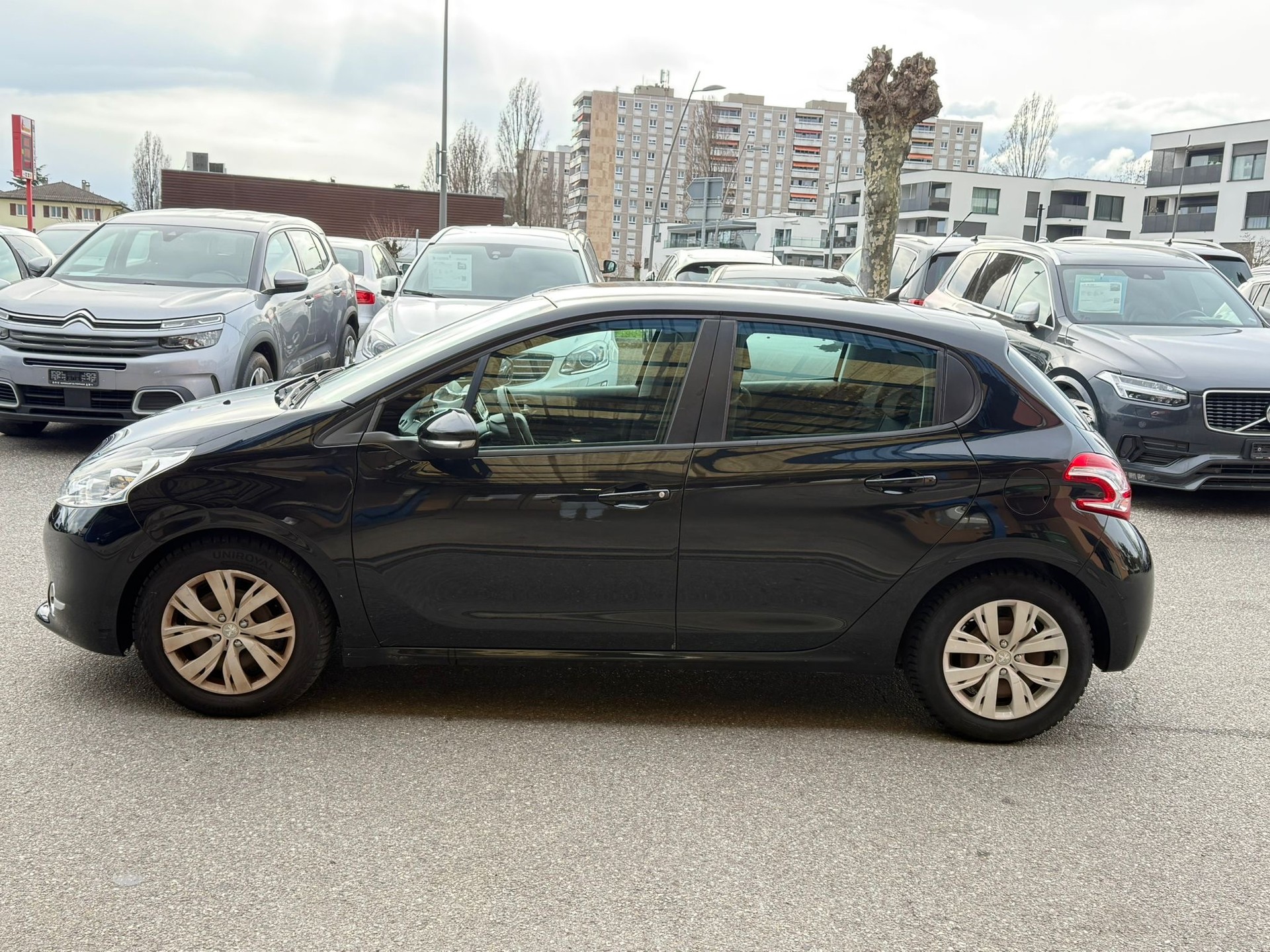 PEUGEOT 208 1.2 VTI Access-image-5