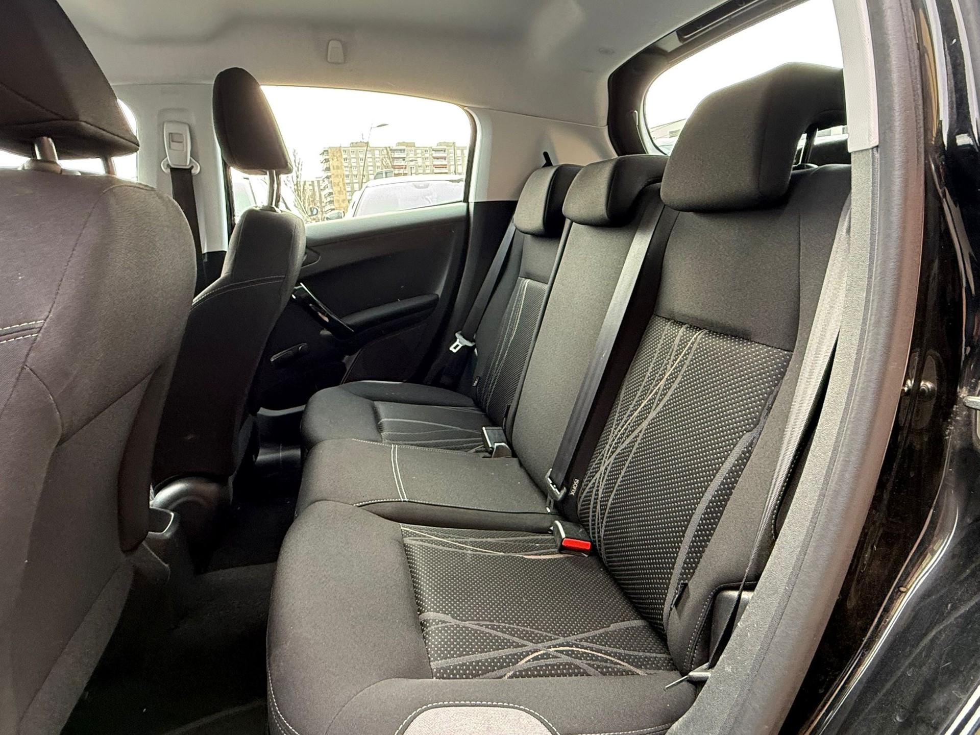 PEUGEOT 208 1.2 VTI Access-image-11