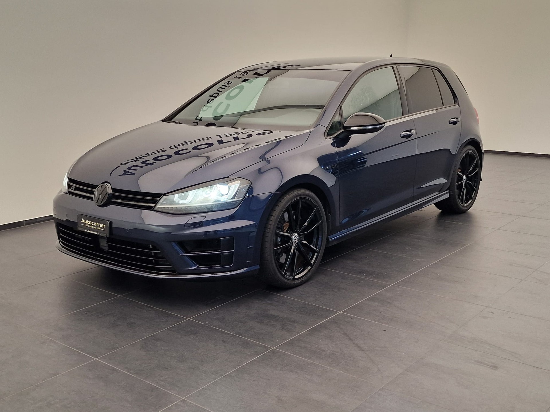 VW Golf 2.0 TSI R 4Motion DSG-image-2