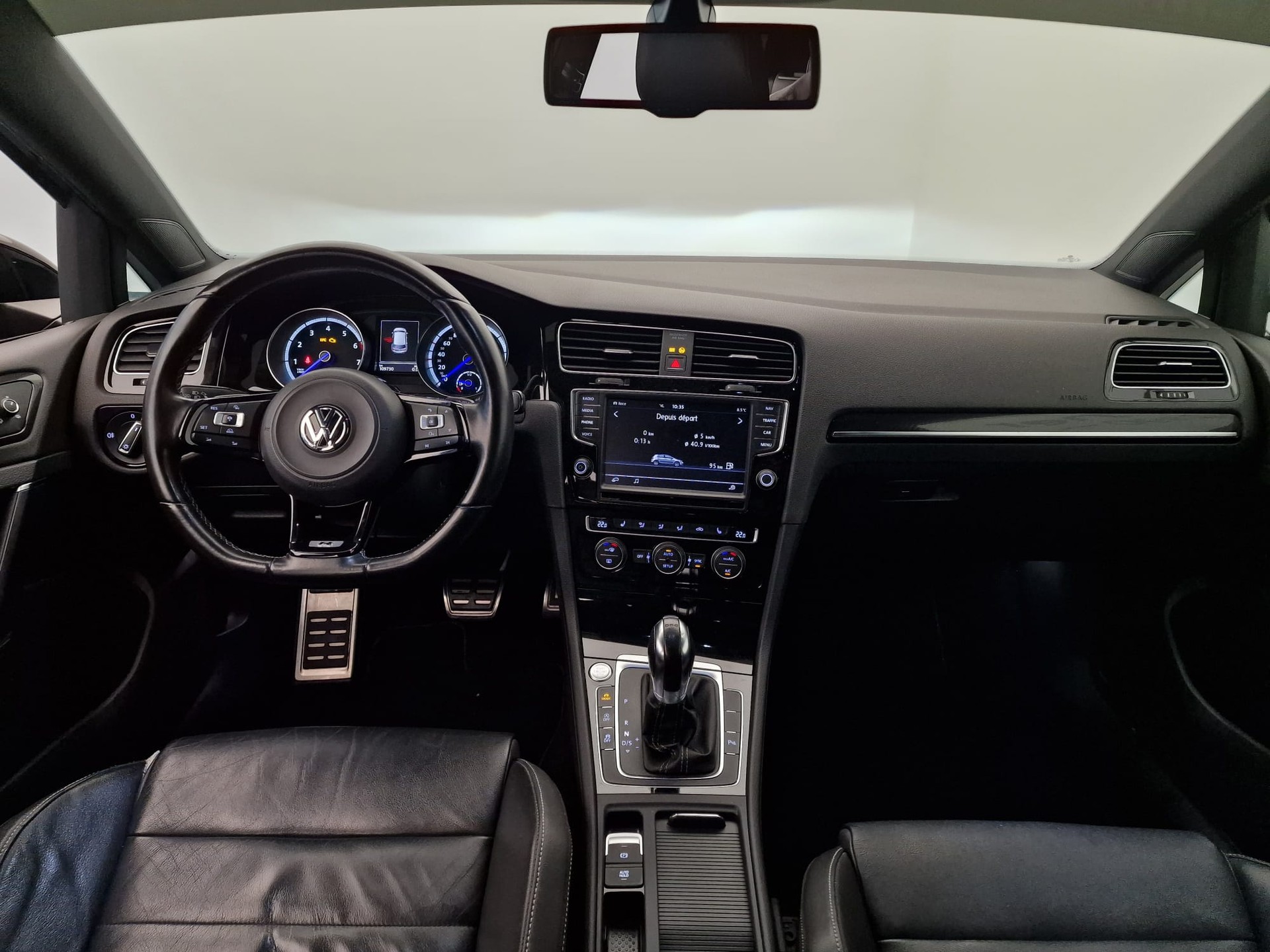 VW Golf 2.0 TSI R 4Motion DSG-image-9