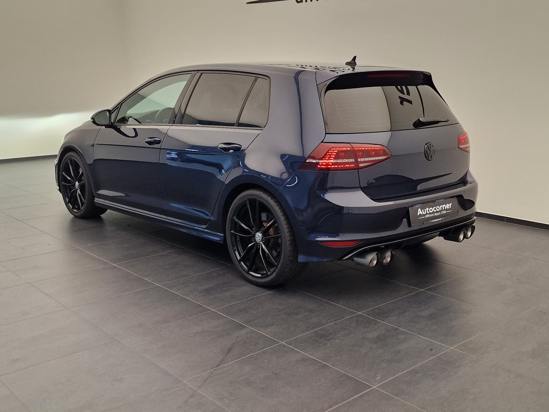 VW Golf 2.0 TSI R 4Motion DSG-image-8