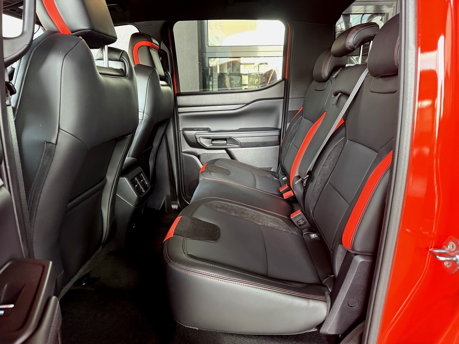 FORD Ranger Raptor 3.0 V6 BI TB AWD4x4 A-image-10