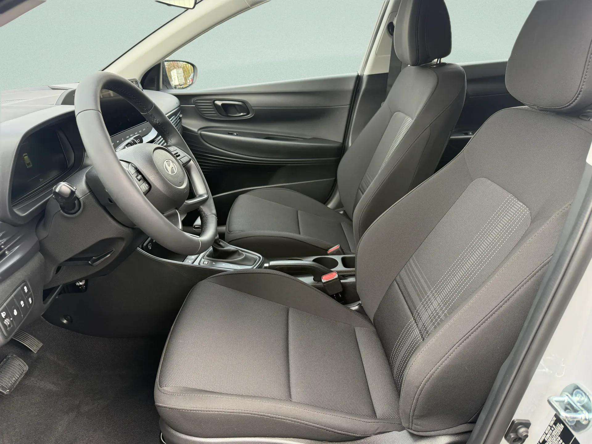 HYUNDAI i20 1.0 T-GDi Comfort FL DCT-image-10