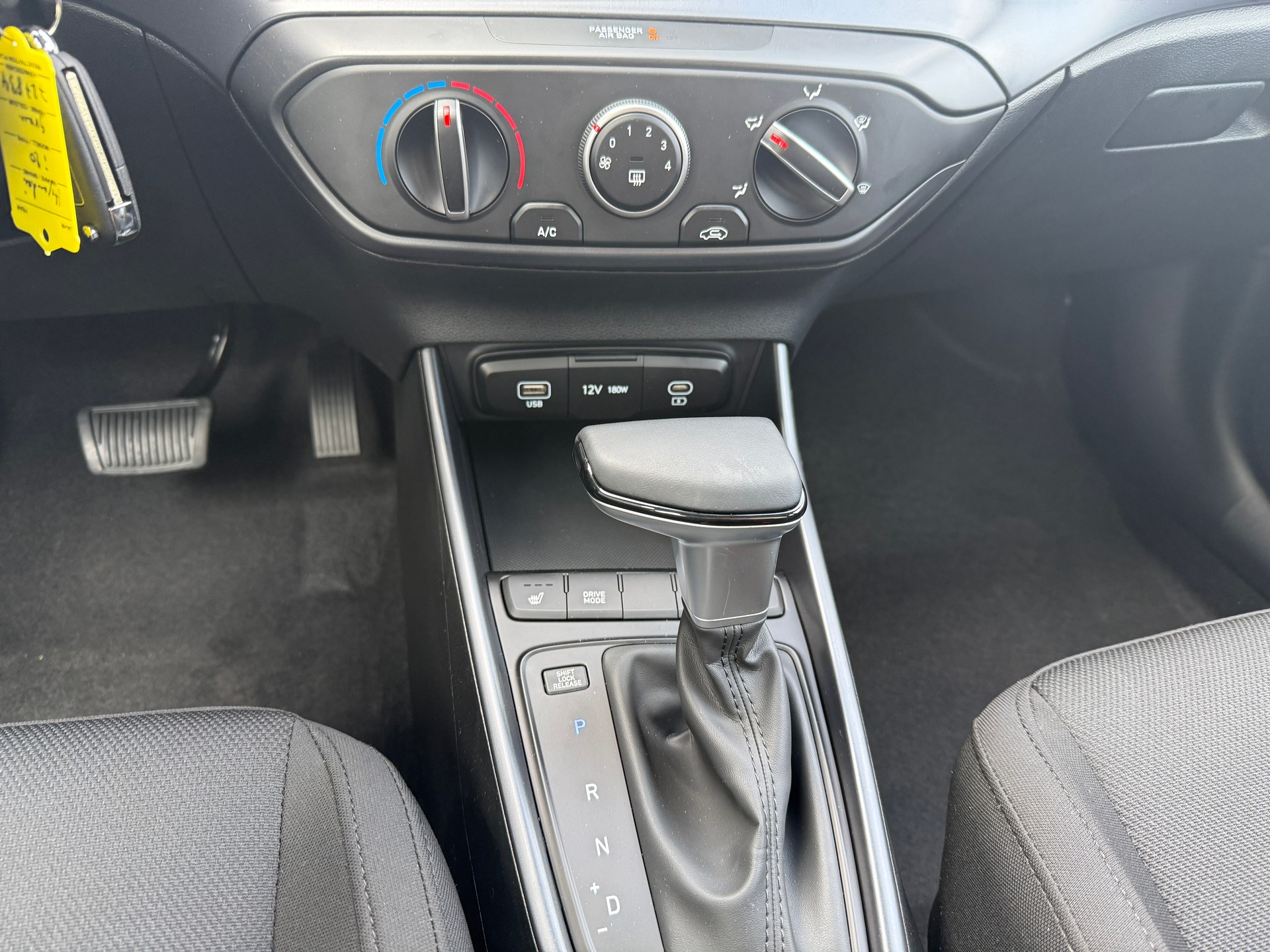 HYUNDAI i20 1.0 T-GDi Comfort FL DCT-image-14