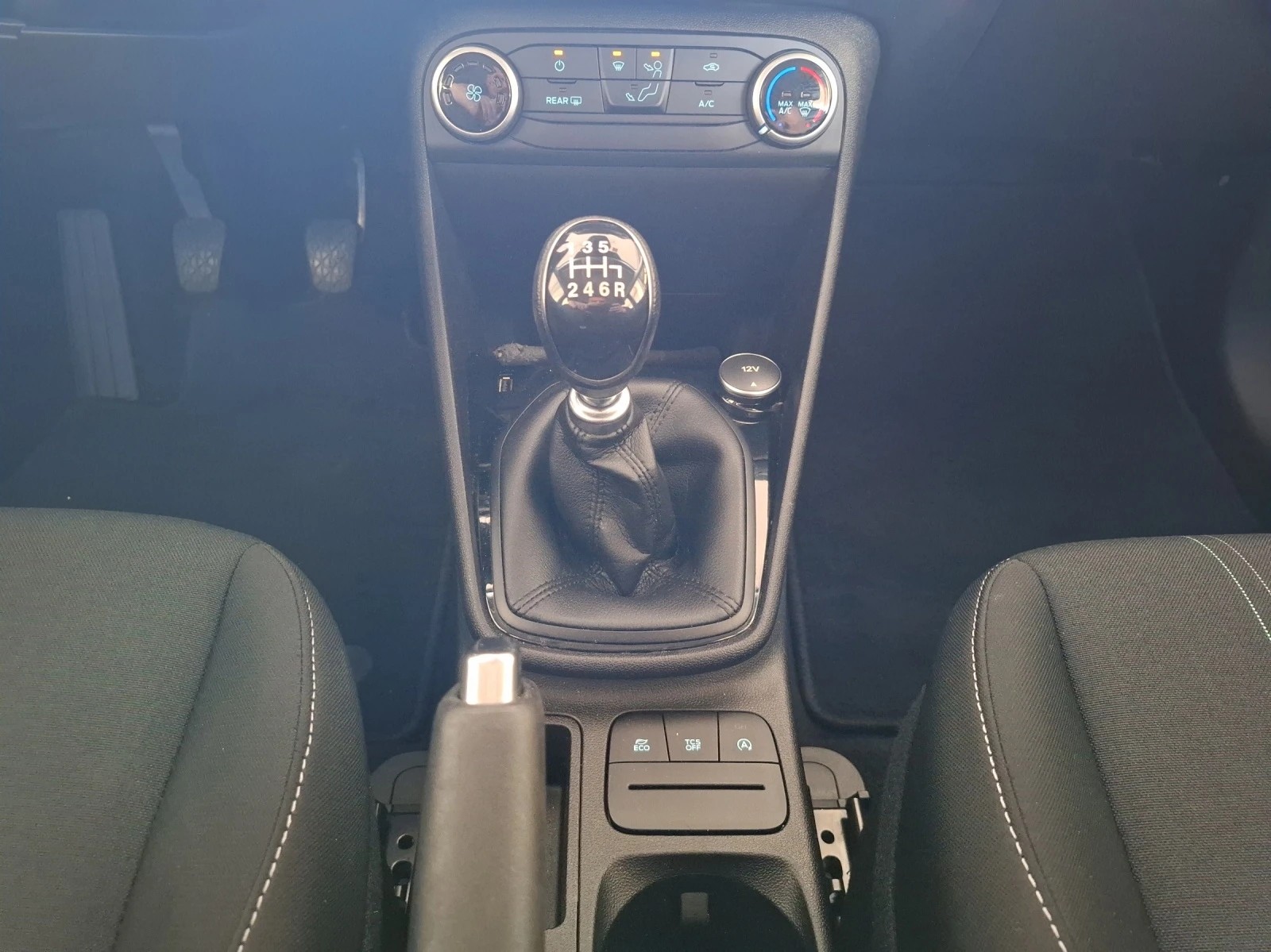FORD Fiesta 1.0 SCTi Vignale // Parksensoren - Tempomat - Klimaanlage-image-12