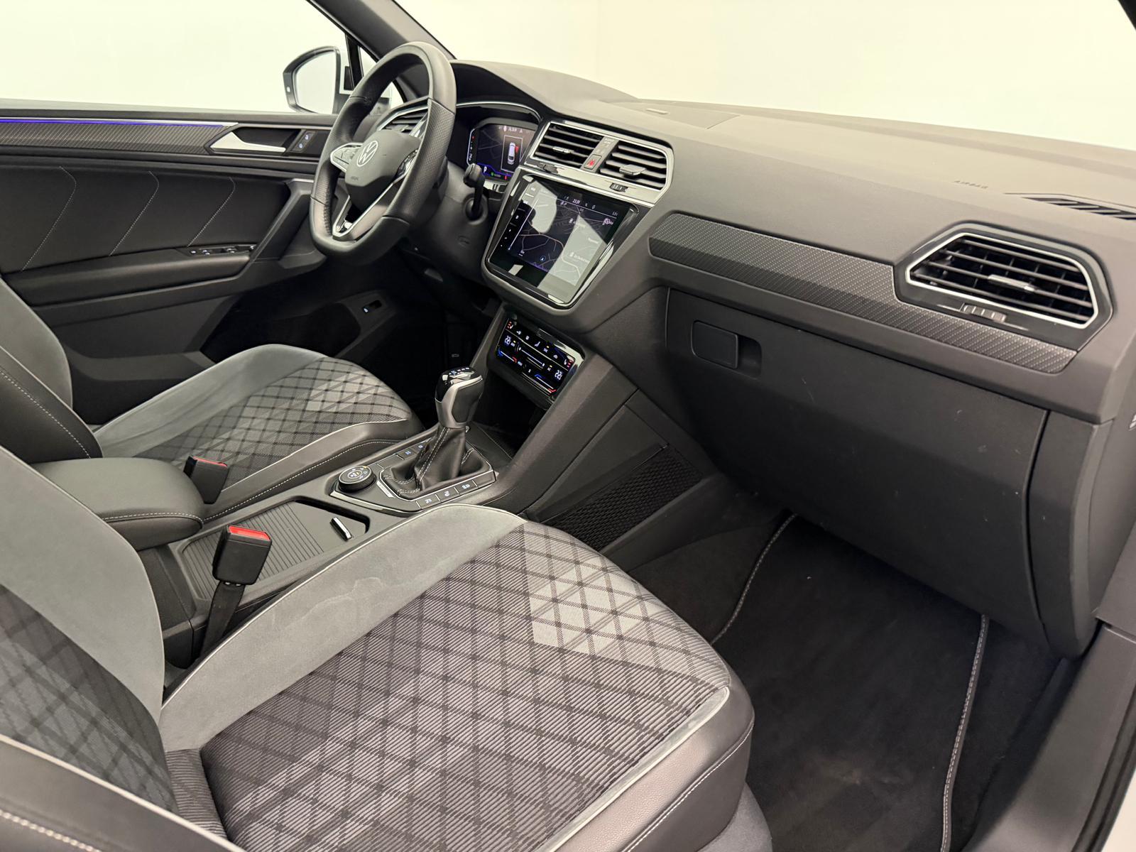 VW Tiguan 2.0 TDI SCR R-Line DSG-image-11