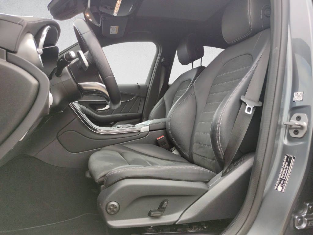 MERCEDES-BENZ GLC 220 d AMG Line 4Matic-image-9