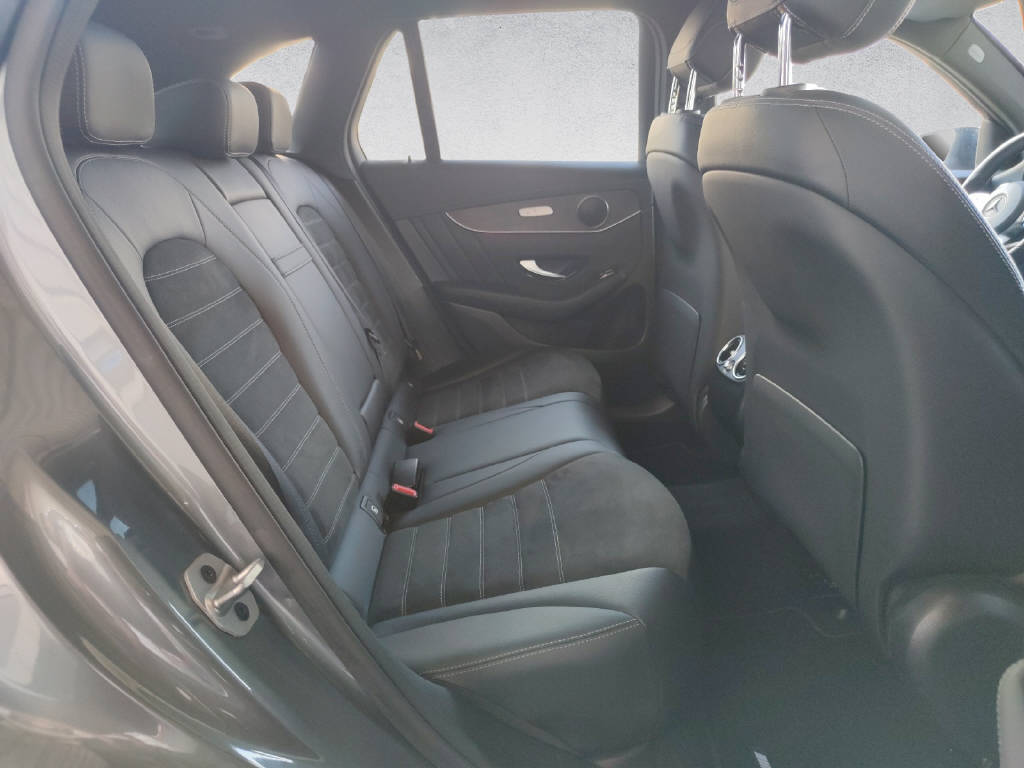 MERCEDES-BENZ GLC 220 d AMG Line 4Matic-image-12
