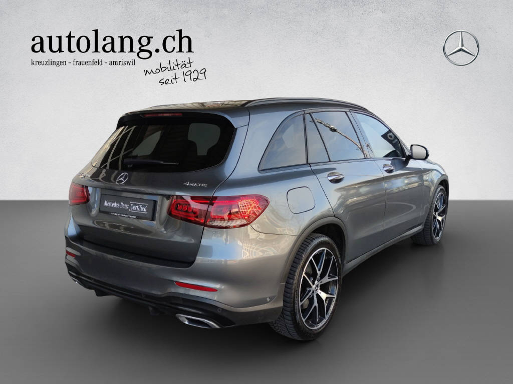 MERCEDES-BENZ GLC 220 d AMG Line 4Matic-image-3