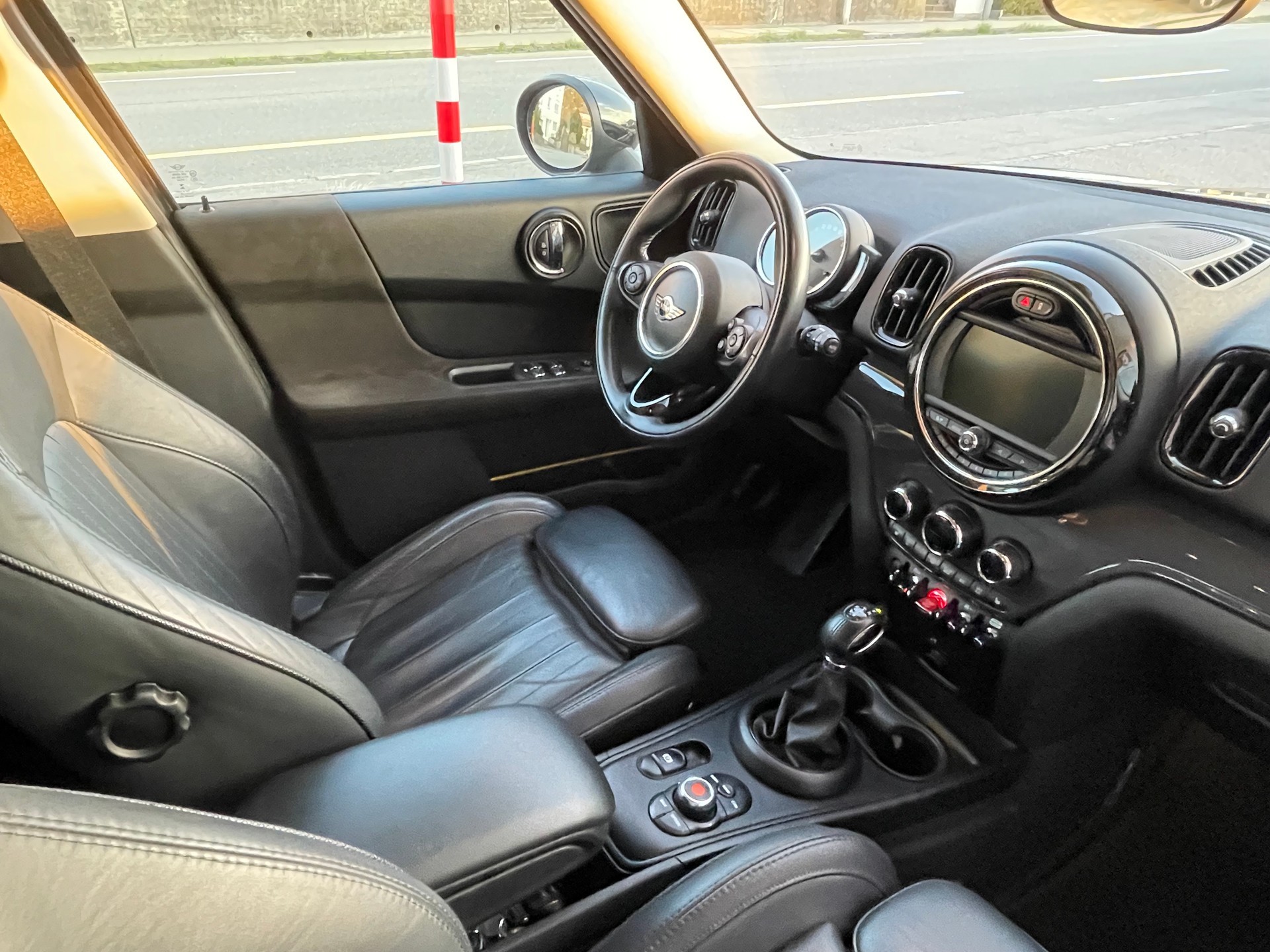 MINI Countryman One FWD Steptronic-image-5