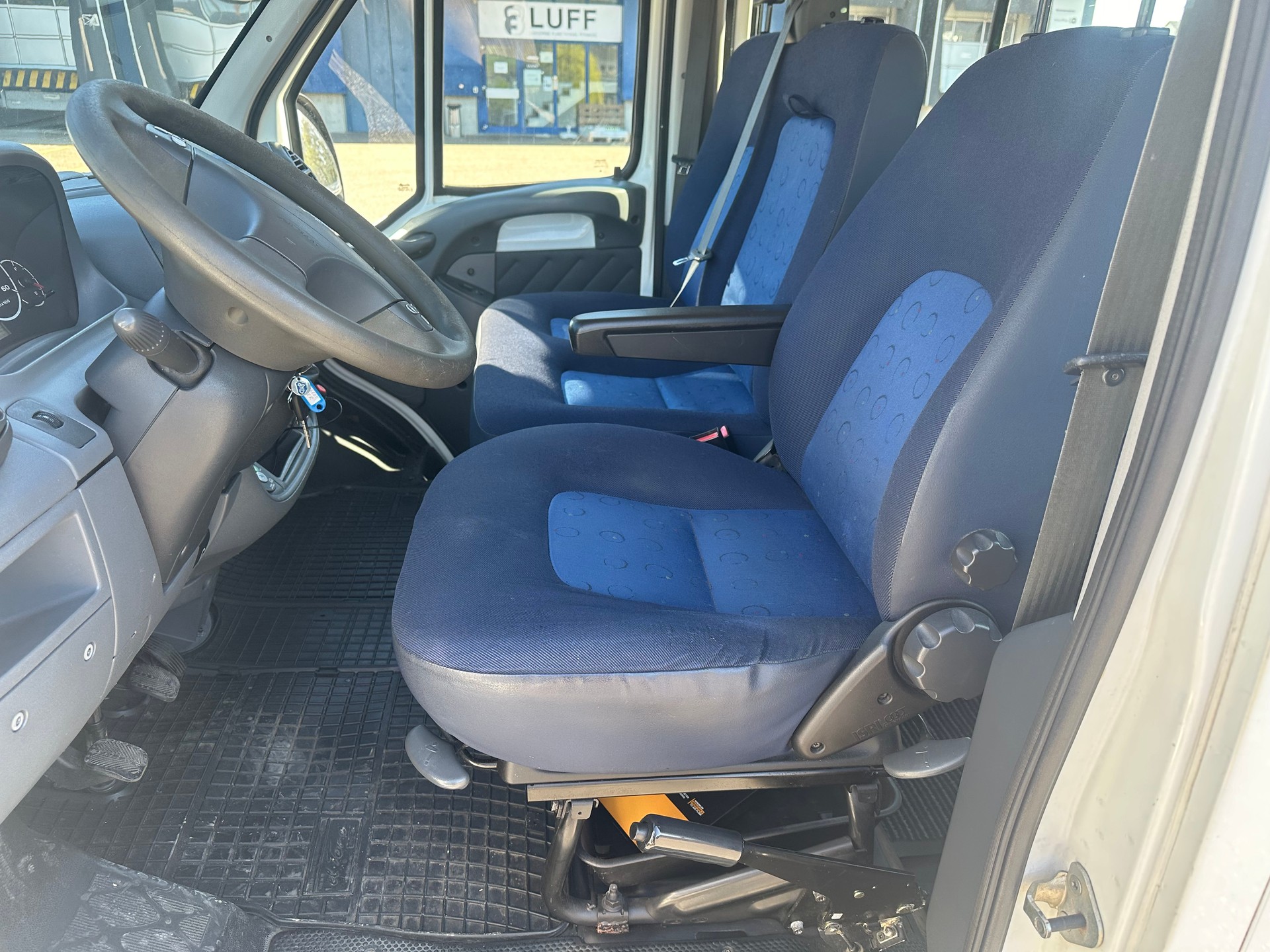 PEUGEOT Boxer 2.0 15Q-image-9