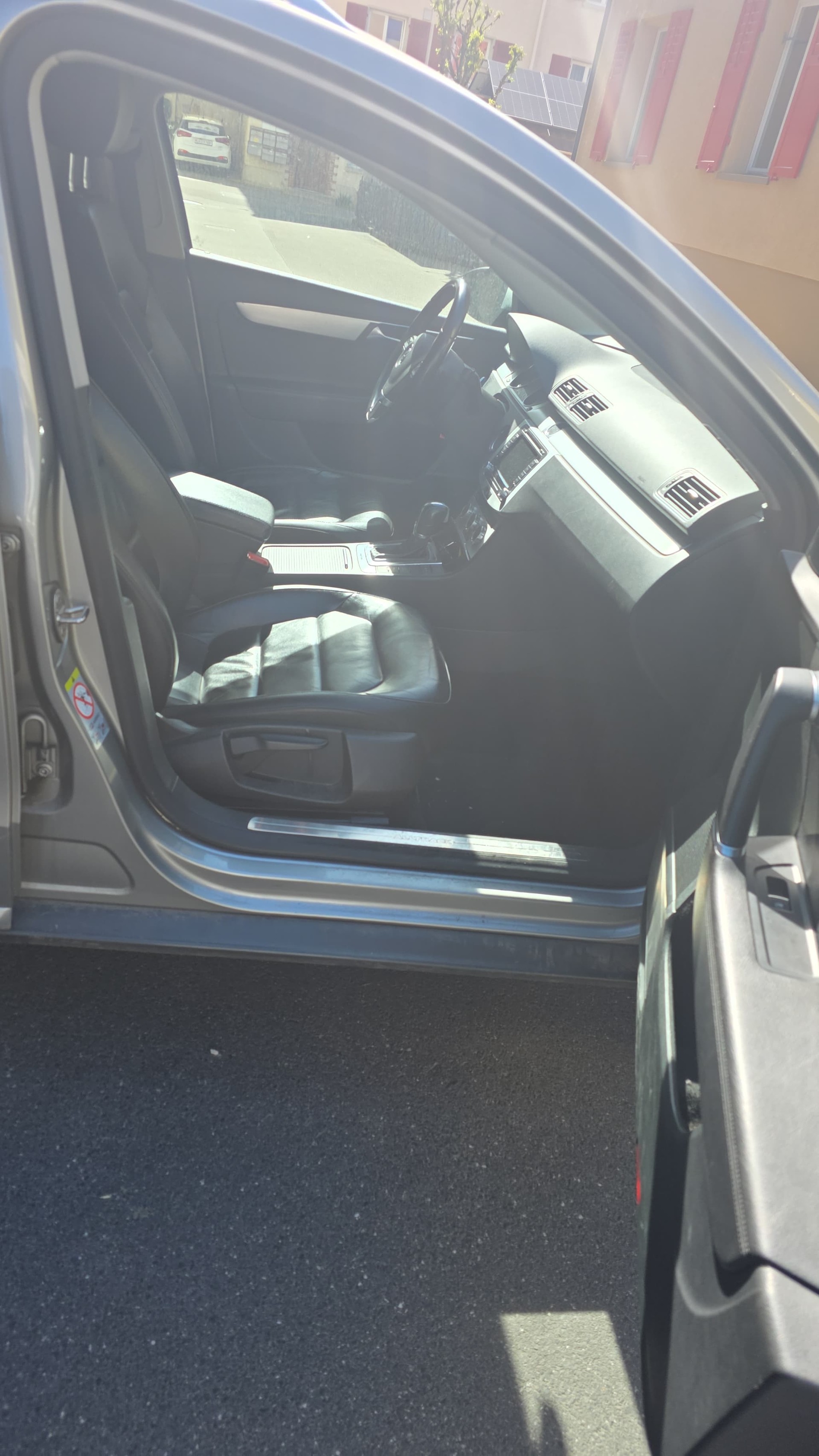 VW Passat Alltrack 2.0 TSI 4Motion DSG-image-9