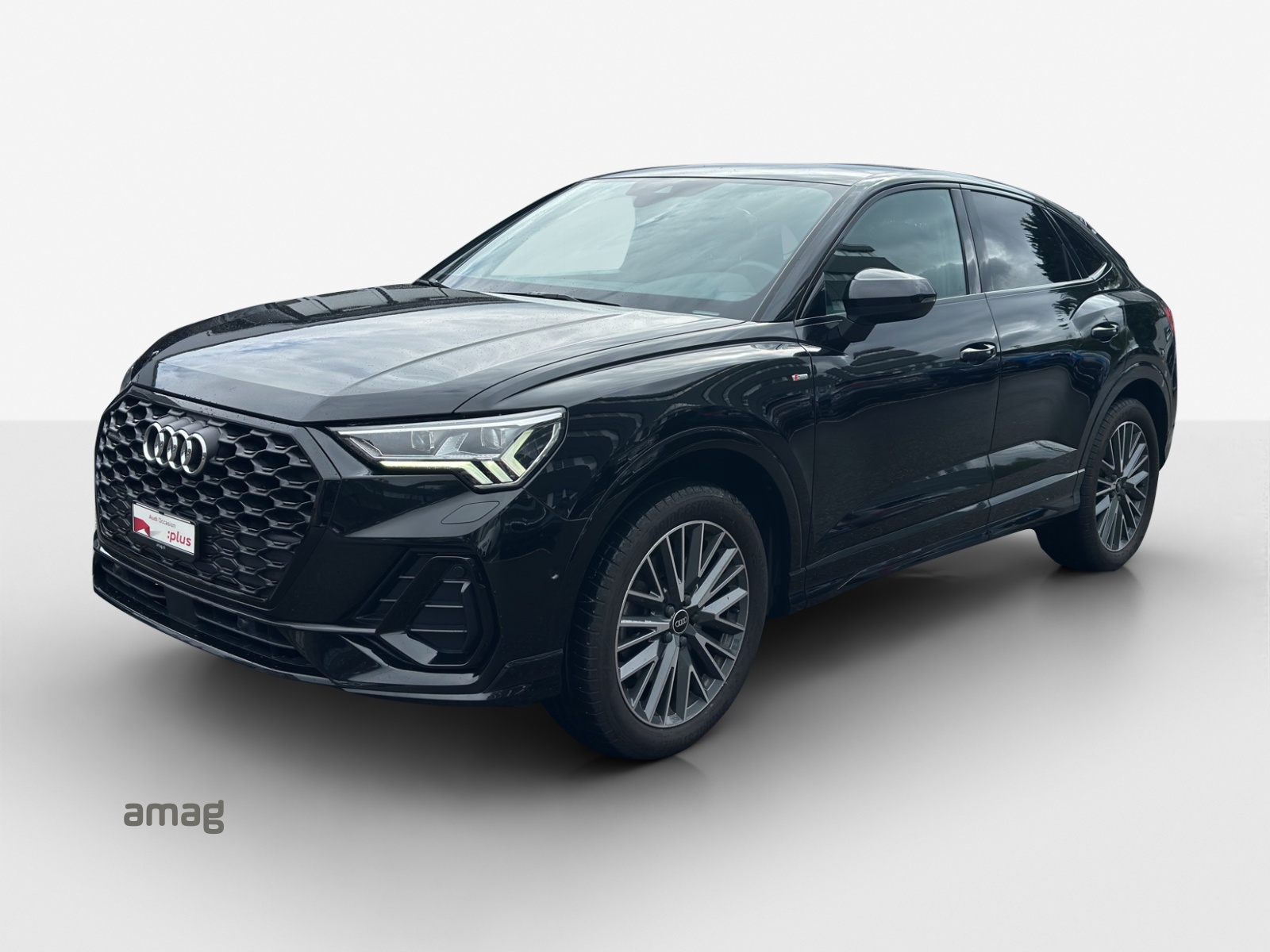 AUDI Q3 Sportback 45 TFSI S line quattro S-tronic-image-0