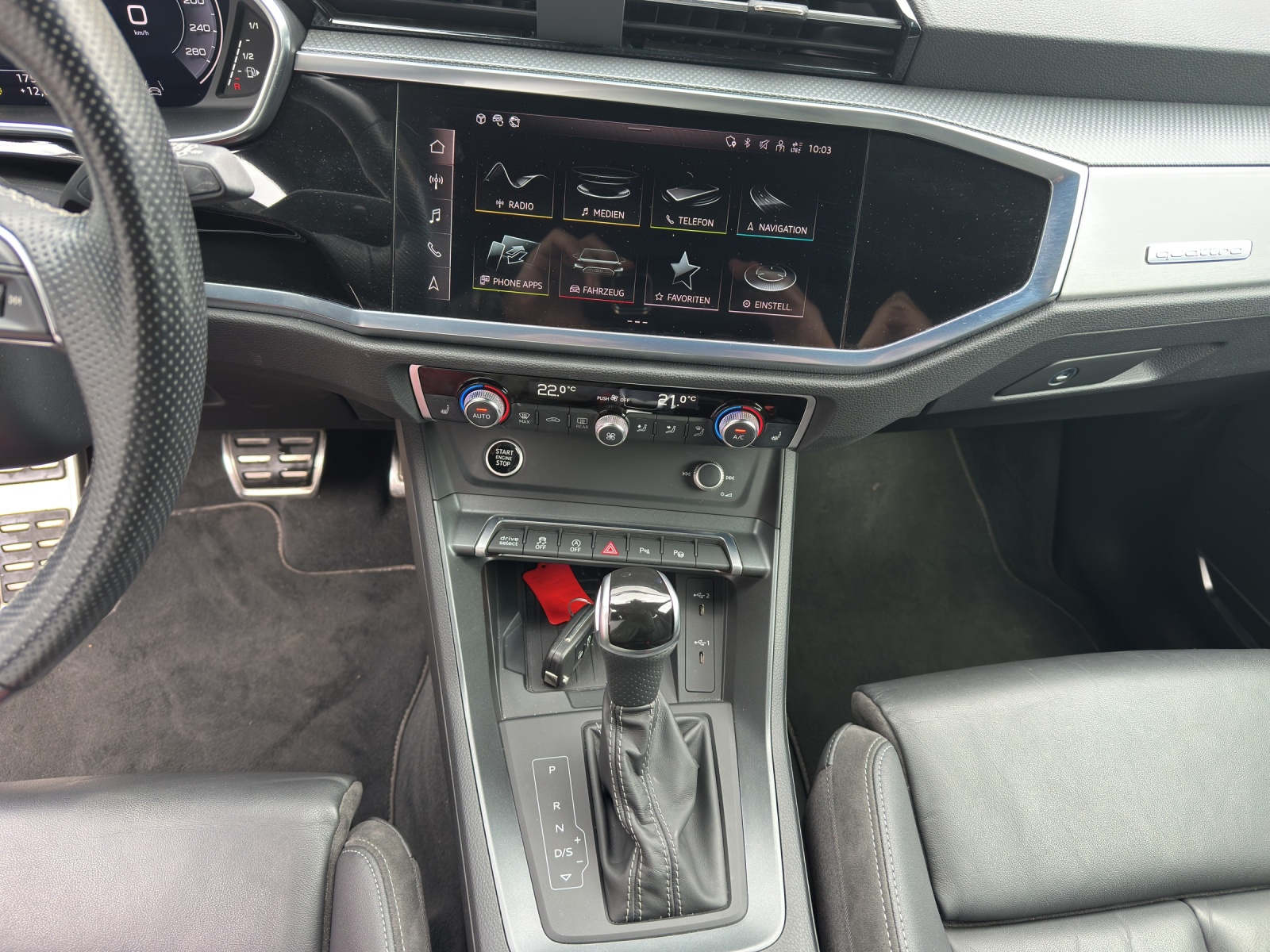AUDI Q3 Sportback 45 TFSI S line quattro S-tronic-image-10