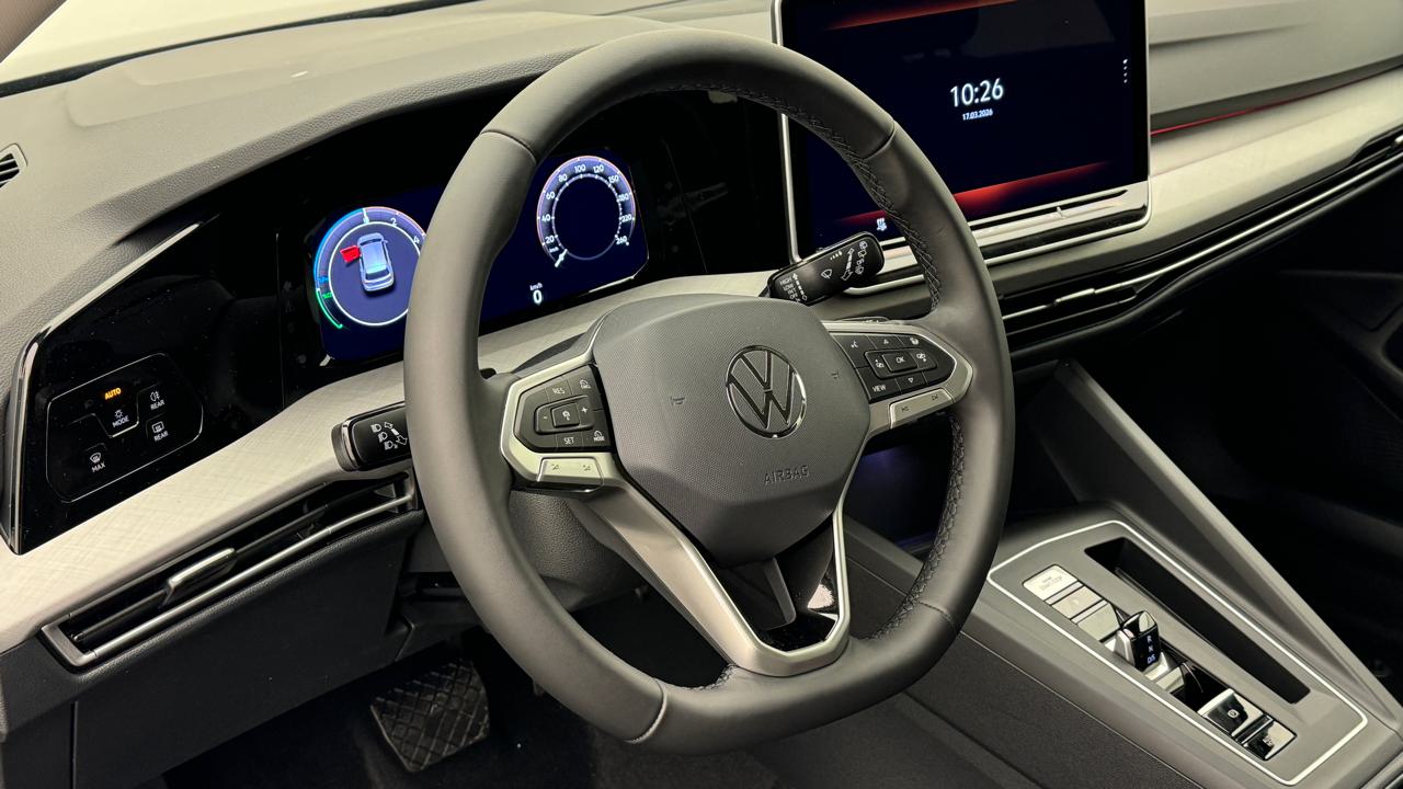 VW Golf VIII 1.5 TSI PHEV Limited-image-6