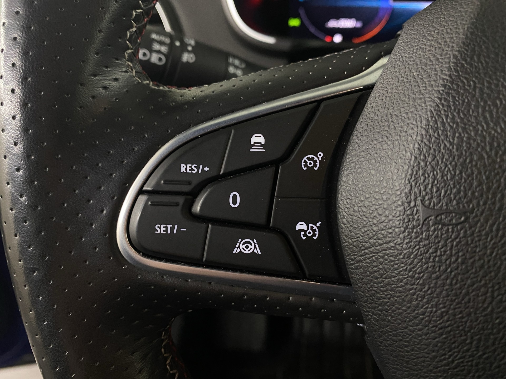 RENAULT Mégane Berline 1.6 E-Tech R.S. Line-image-12