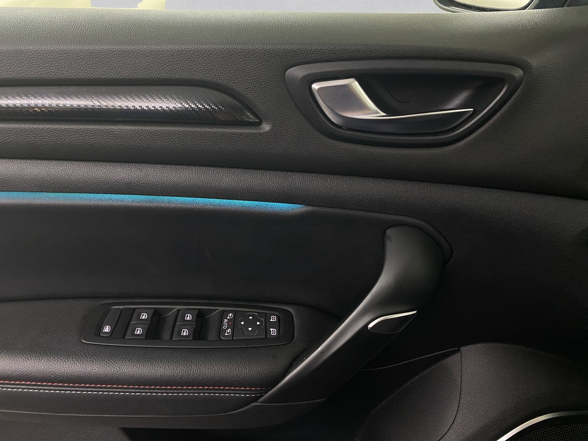 RENAULT Mégane Berline 1.6 E-Tech R.S. Line-image-16