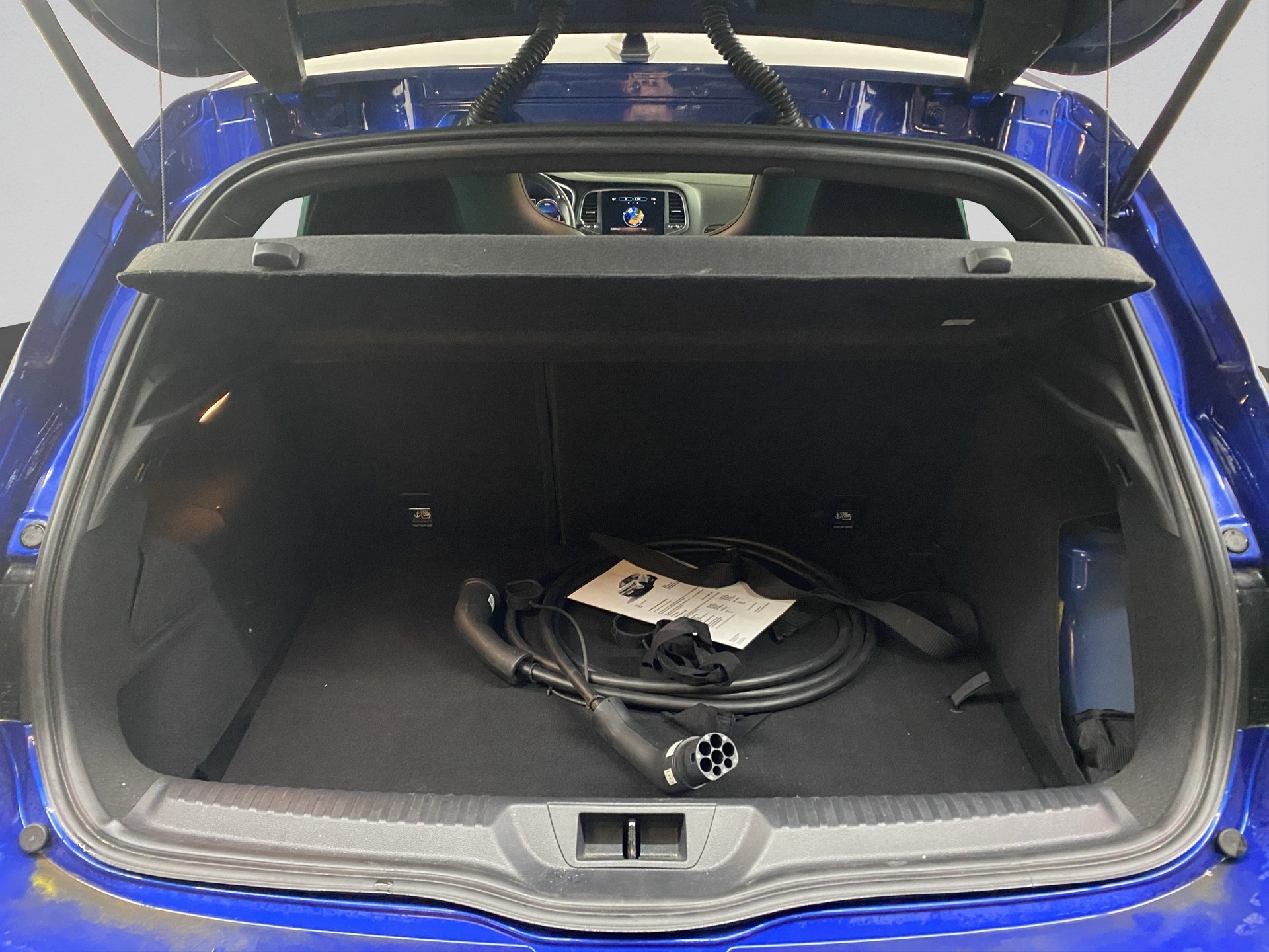 RENAULT Mégane Berline 1.6 E-Tech R.S. Line-image-21