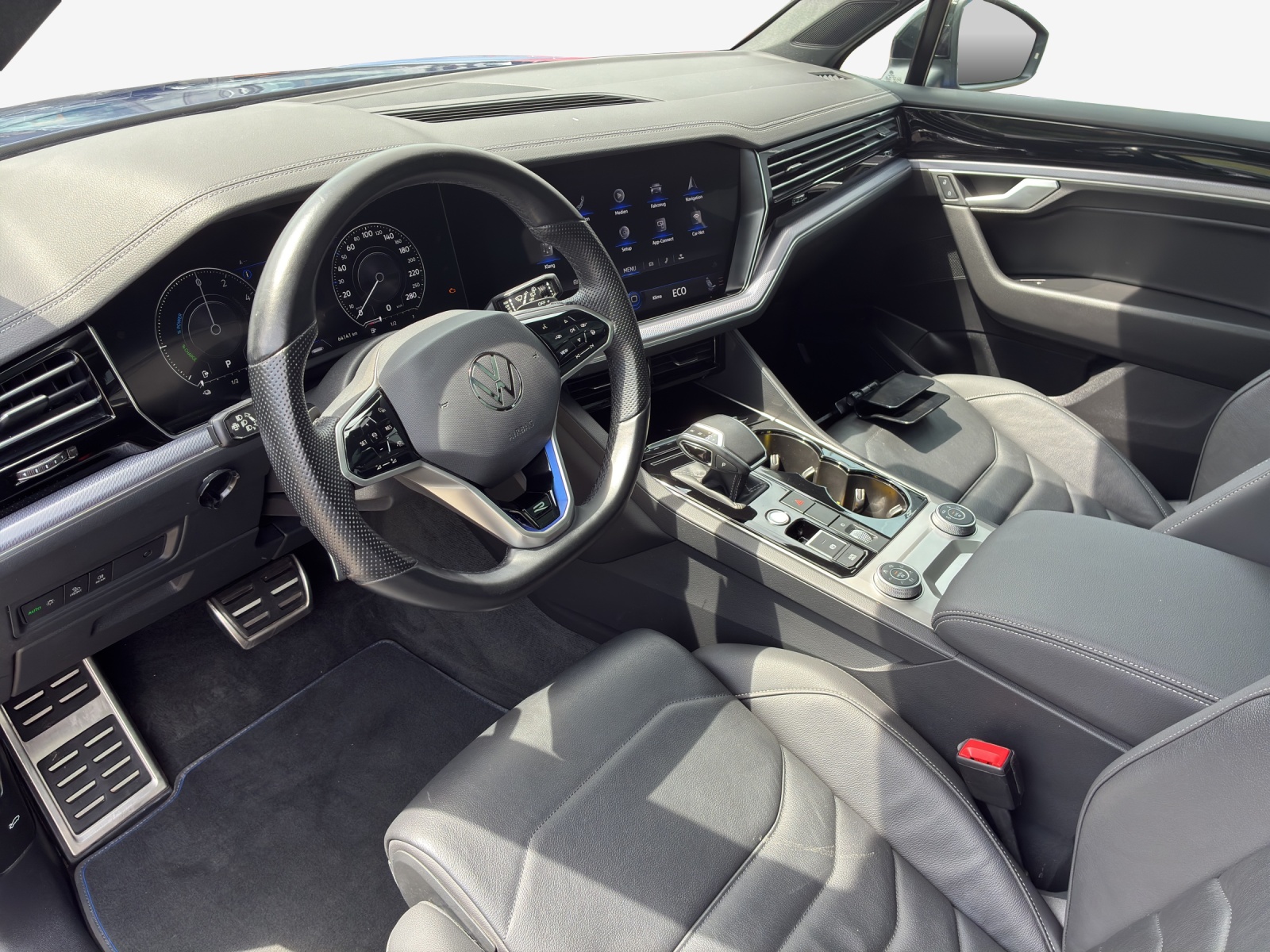 VW Touareg 3.0 TSI eHybrid R Tiptronic-image-8