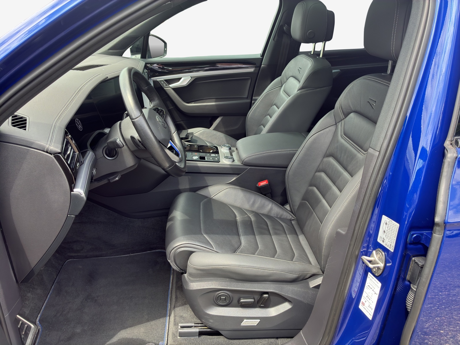 VW Touareg 3.0 TSI eHybrid R Tiptronic-image-7
