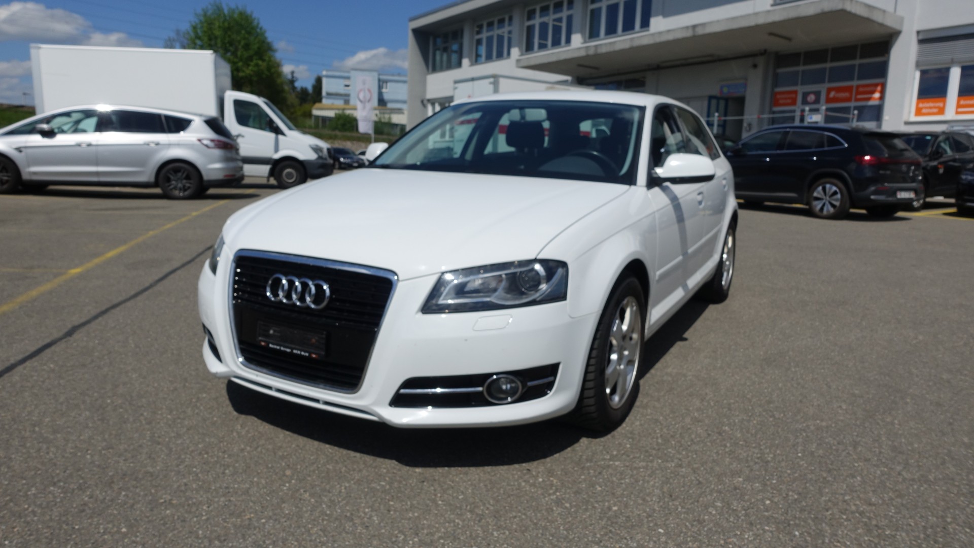 AUDI A3 1,8 TFSI Ambition S-tronic-image-0