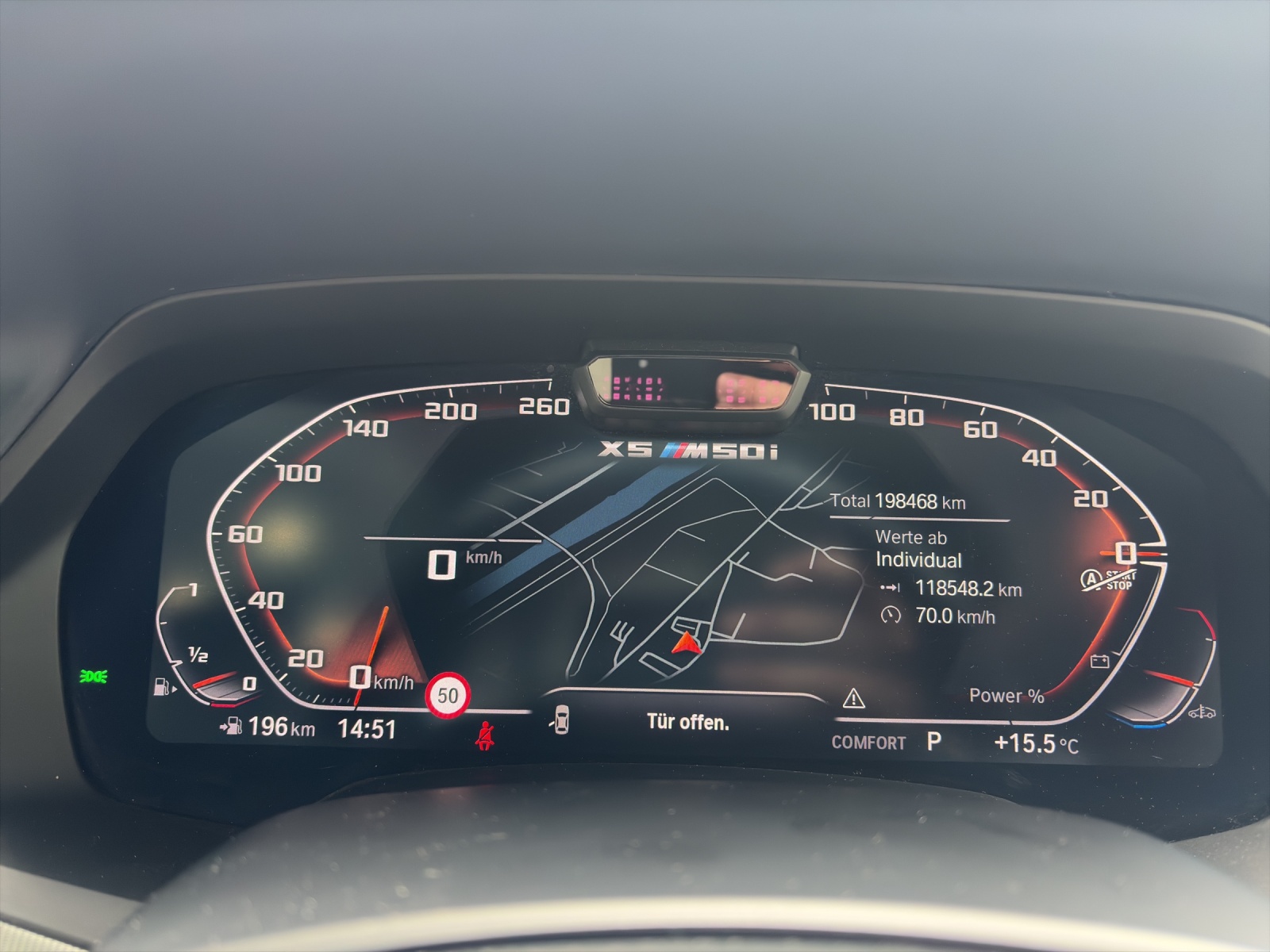 BMW X5 M50i xDrive-image-12