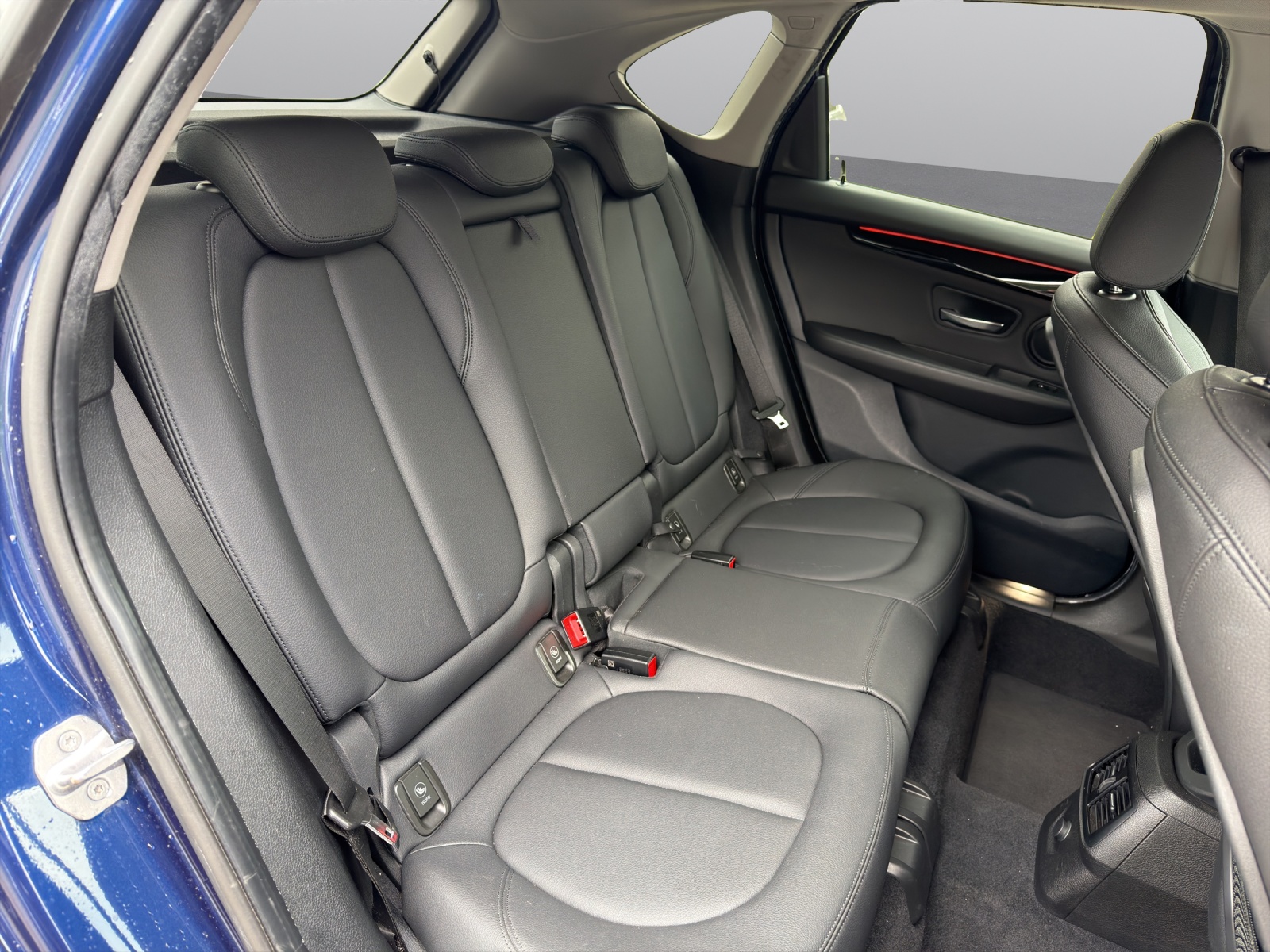 BMW 218i Active Tourer Sport Line-showroom-element-3