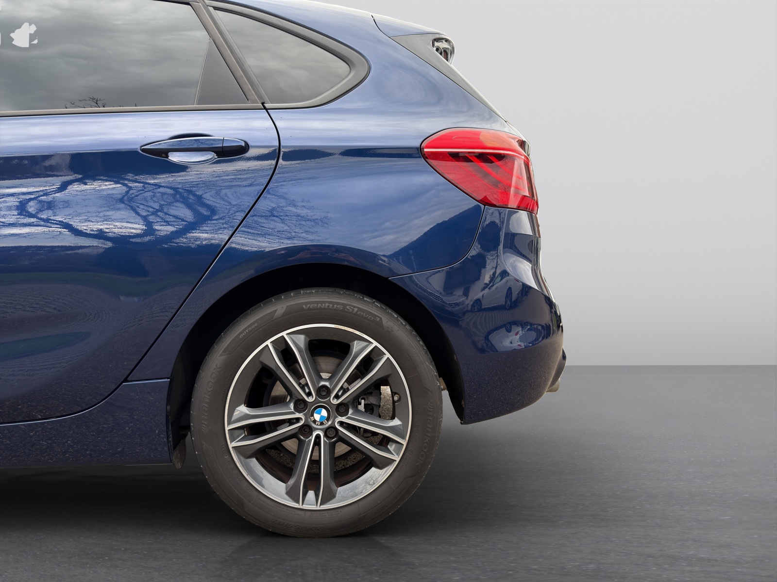 BMW 218i Active Tourer Sport Line-image-27